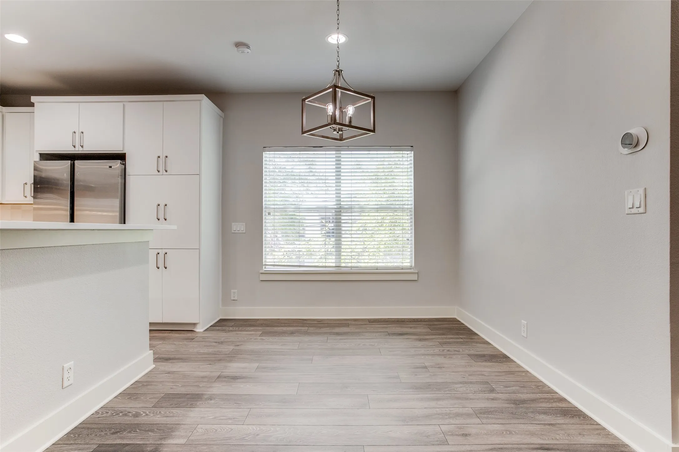 Condominium For Rent in Dallas County , 3824 Brown Street B, Dallas, Texas 75219, 2 Bedroom, 3 Bathroom, 2 Garage spaces, 1,704 Sqft, built in 2007, mls#21393009, Real Estate Agent in Dallas, Homes For Rent in Dallas county, Homes For Rent in Dallas, Realtor in Dallas Texas, Real Estate Brokerage Independent Realty Texas, Luminita Cordes Realtor