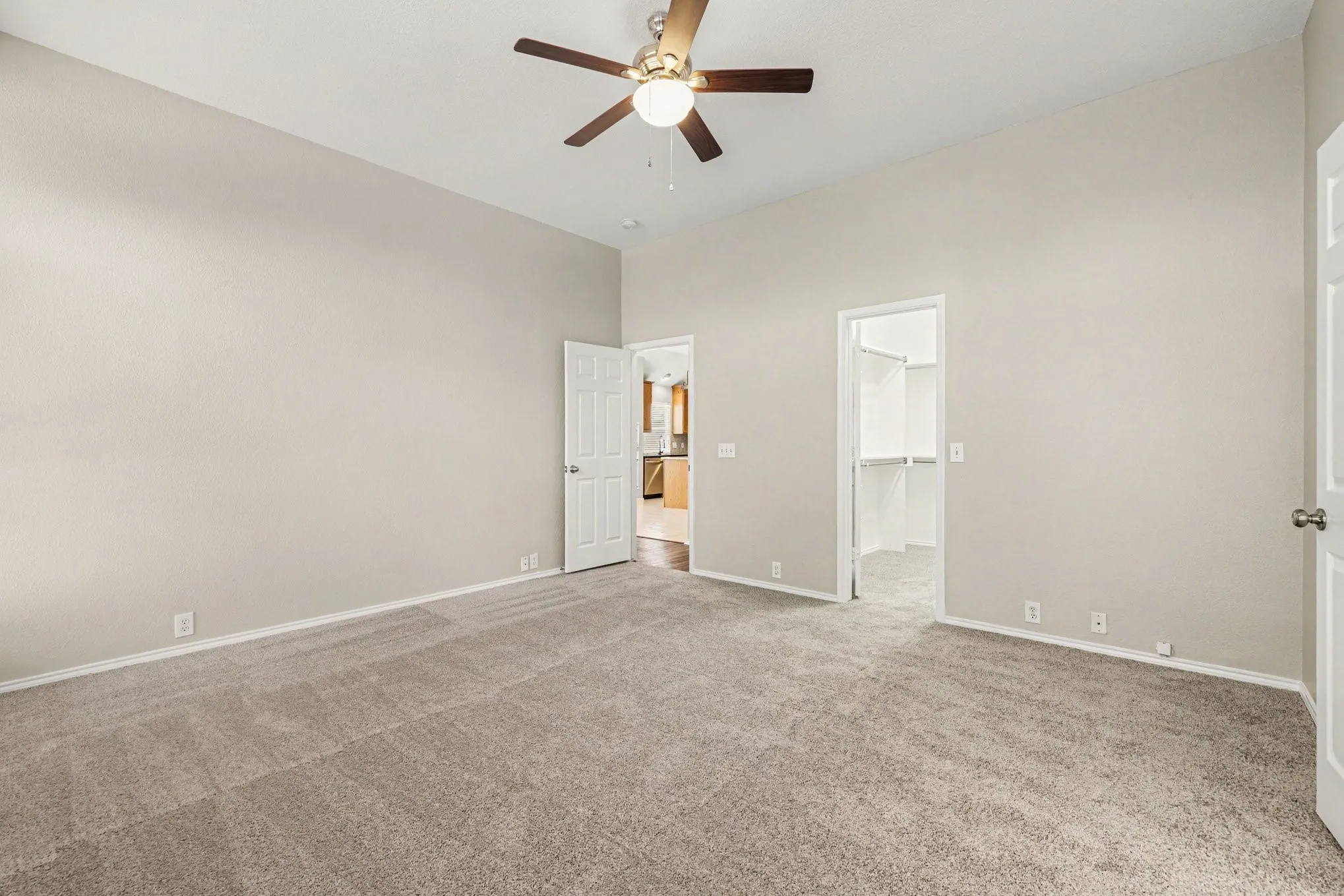 Single Family Residence For Sale in Denton County , 3705 Palmetto Court, Denton, Texas 76210, 3 Bedroom, 2 Bathroom, 2 Garage spaces, 1,823 Sqft, built in 2000, mls#21391750, Real Estate Agent in Denton, Homes For Sale in Denton county, Homes For Sale in Denton, Realtor in Denton Texas, Real Estate Brokerage Independent Realty Texas, Luminita Cordes Realtor