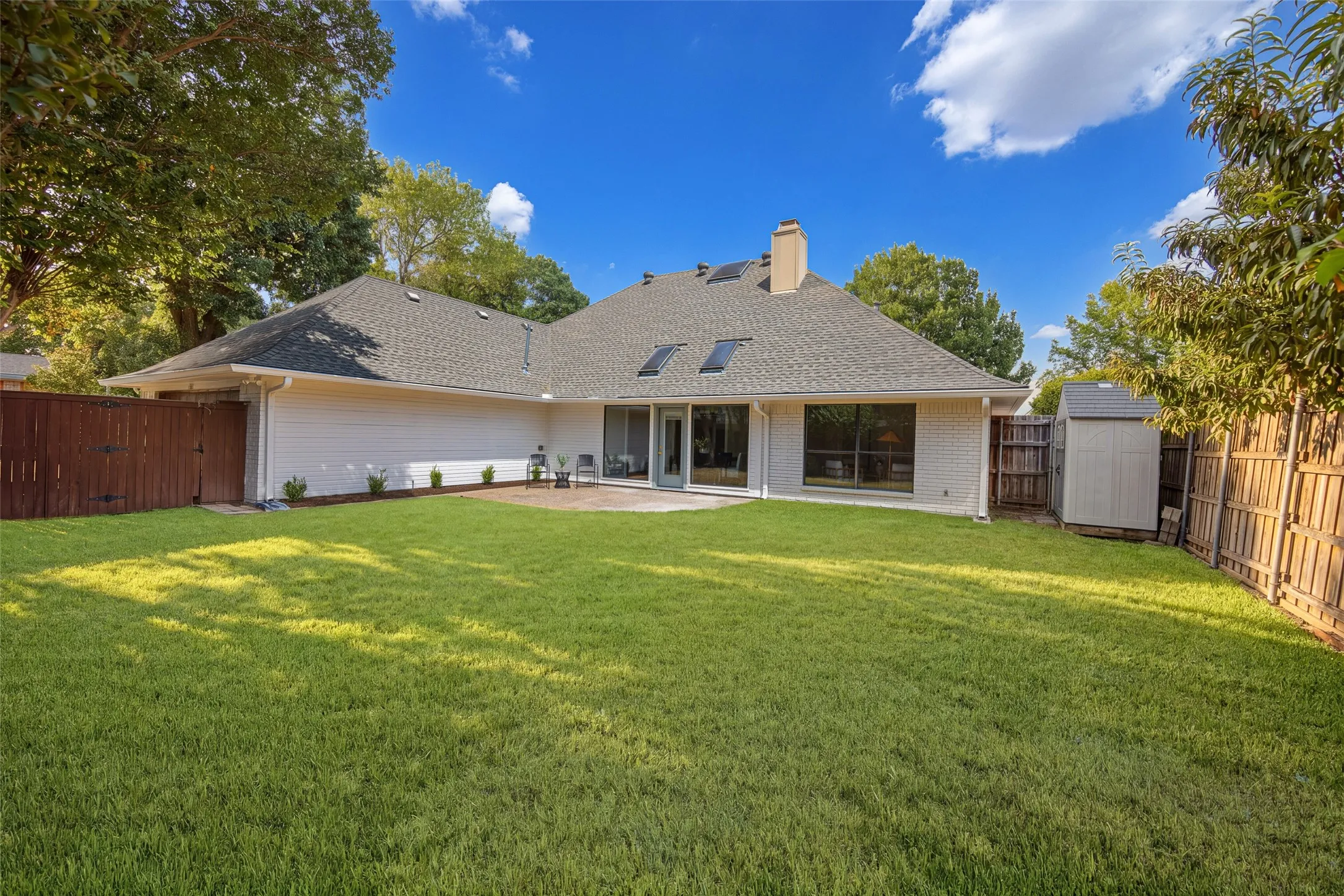 Single Family Residence For Sale in Collin County , 6505 Apple Valley Place, Plano, Texas 75023, 4 Bedroom, 3 Bathroom, 2 Garage spaces, 2,504 Sqft, built in 1981, mls#21392970, Real Estate Agent in Plano, Homes For Sale in Collin county, Homes For Sale in Plano, Realtor in Plano Texas, Real Estate Brokerage Independent Realty Texas, Luminita Cordes Realtor
