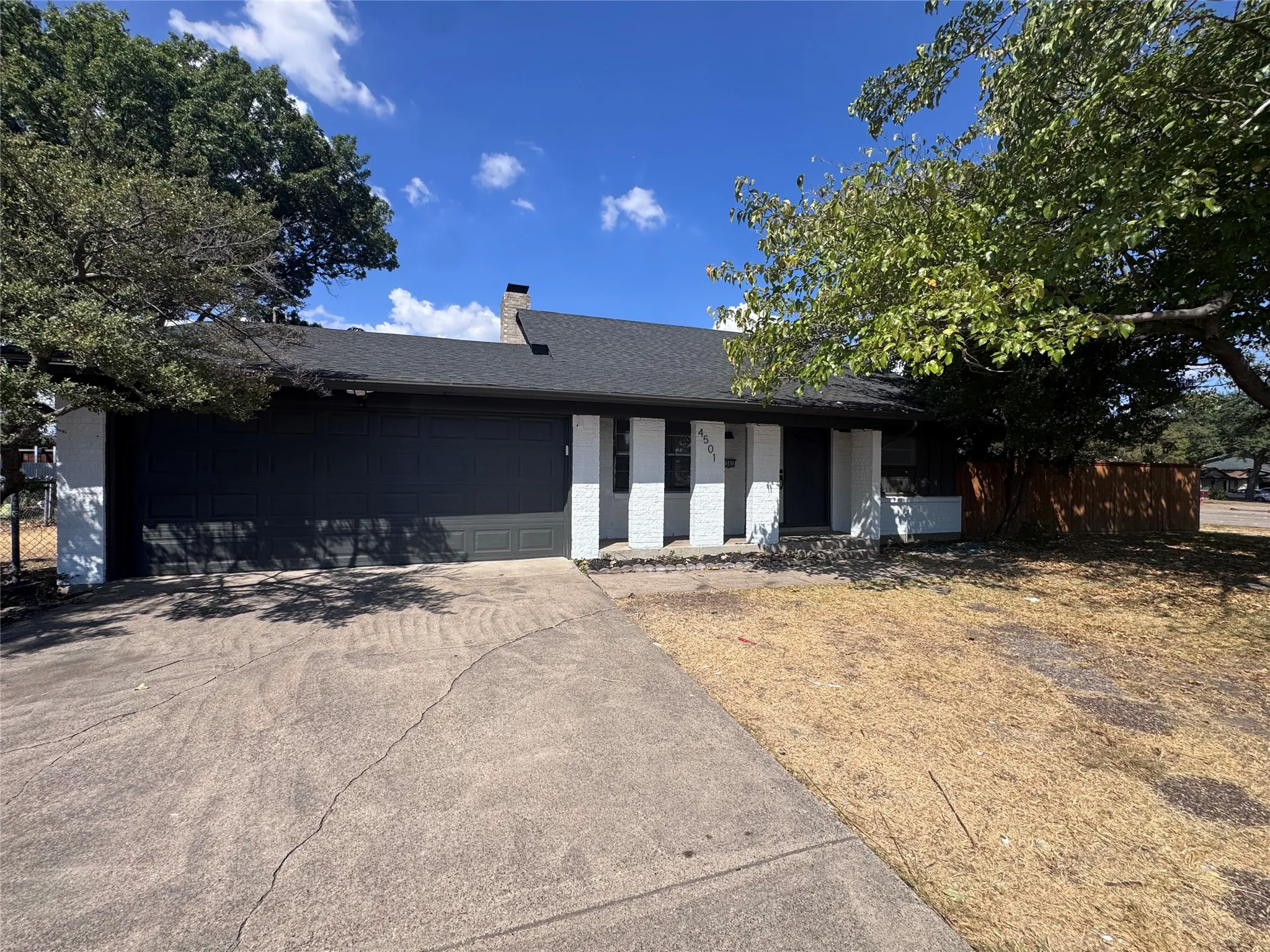 Single Family Residence For Rent in Dallas County , 4501 Princeton Drive, Garland, Texas 75042, 4 Bedroom, 2 Bathroom, 2 Garage spaces, 1,624 Sqft, built in 1968, mls#21393025, Real Estate Agent in Garland, Homes For Rent in Dallas county, Homes For Rent in Garland, Realtor in Garland Texas, Real Estate Brokerage Independent Realty Texas, Luminita Cordes Realtor
