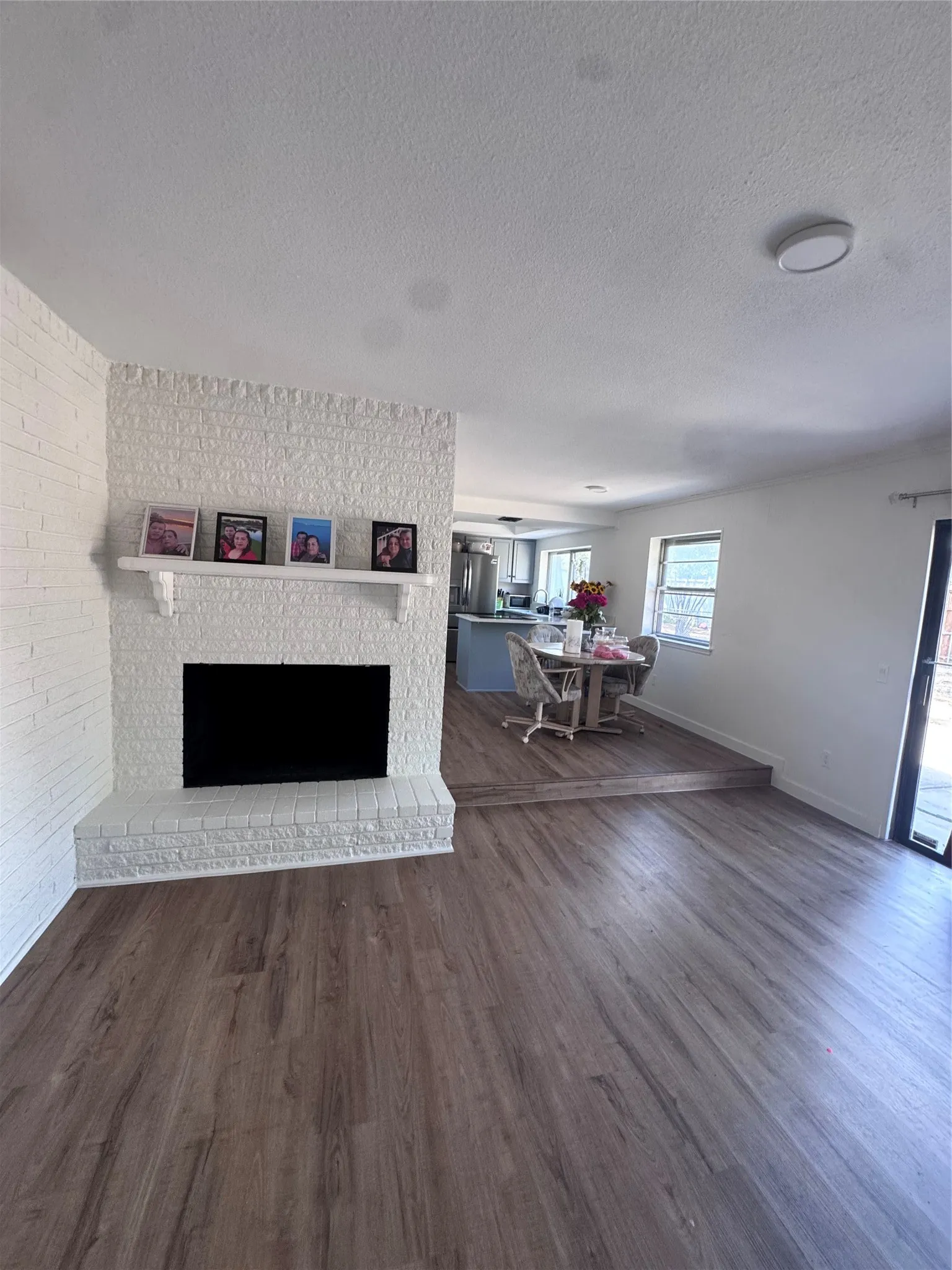 Single Family Residence For Rent in Dallas County , 4501 Princeton Drive, Garland, Texas 75042, 4 Bedroom, 2 Bathroom, 2 Garage spaces, 1,624 Sqft, built in 1968, mls#21393025, Real Estate Agent in Garland, Homes For Rent in Dallas county, Homes For Rent in Garland, Realtor in Garland Texas, Real Estate Brokerage Independent Realty Texas, Luminita Cordes Realtor