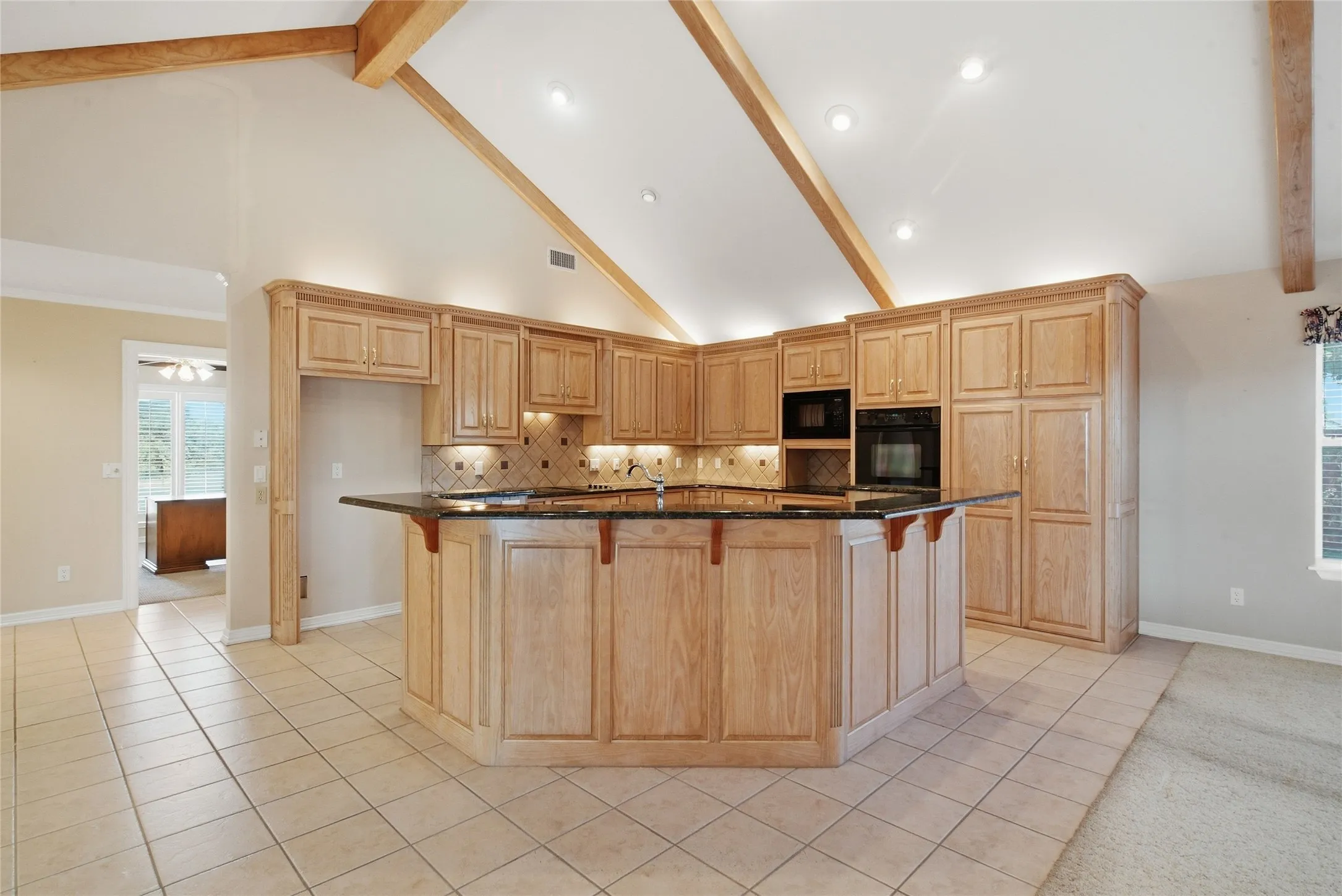Single Family Residence For Sale in Young County , 2116 Cherokee Loop, Graham, Texas 76450, 4 Bedroom, 3 Bathroom, 2 Garage spaces, 2,931 Sqft, built in 1998, mls#21392358, Real Estate Agent in Graham, Homes For Sale in Young county, Homes For Sale in Graham, Realtor in Graham Texas, Real Estate Brokerage Independent Realty Texas, Luminita Cordes Realtor