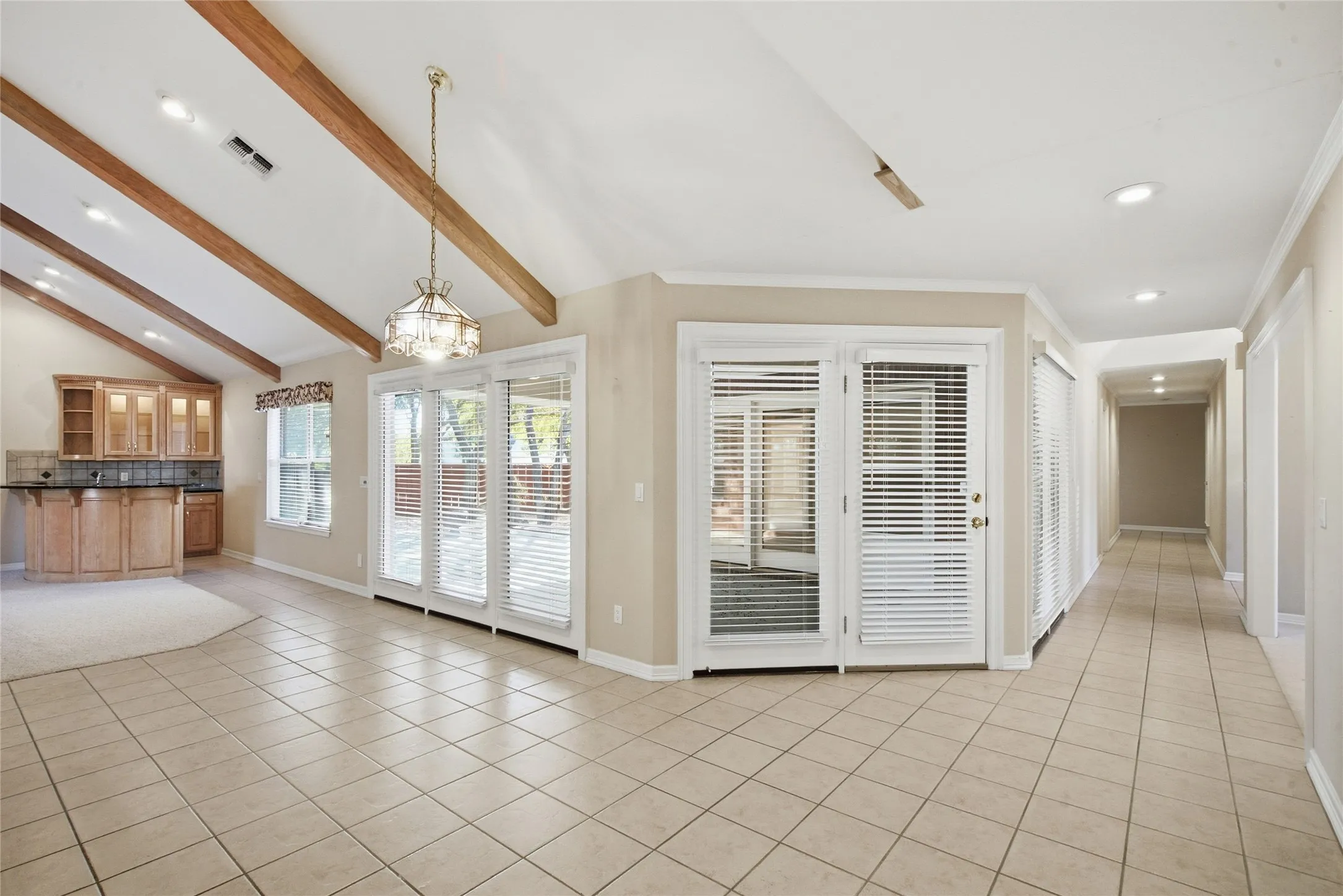 Single Family Residence For Sale in Young County , 2116 Cherokee Loop, Graham, Texas 76450, 4 Bedroom, 3 Bathroom, 2 Garage spaces, 2,931 Sqft, built in 1998, mls#21392358, Real Estate Agent in Graham, Homes For Sale in Young county, Homes For Sale in Graham, Realtor in Graham Texas, Real Estate Brokerage Independent Realty Texas, Luminita Cordes Realtor