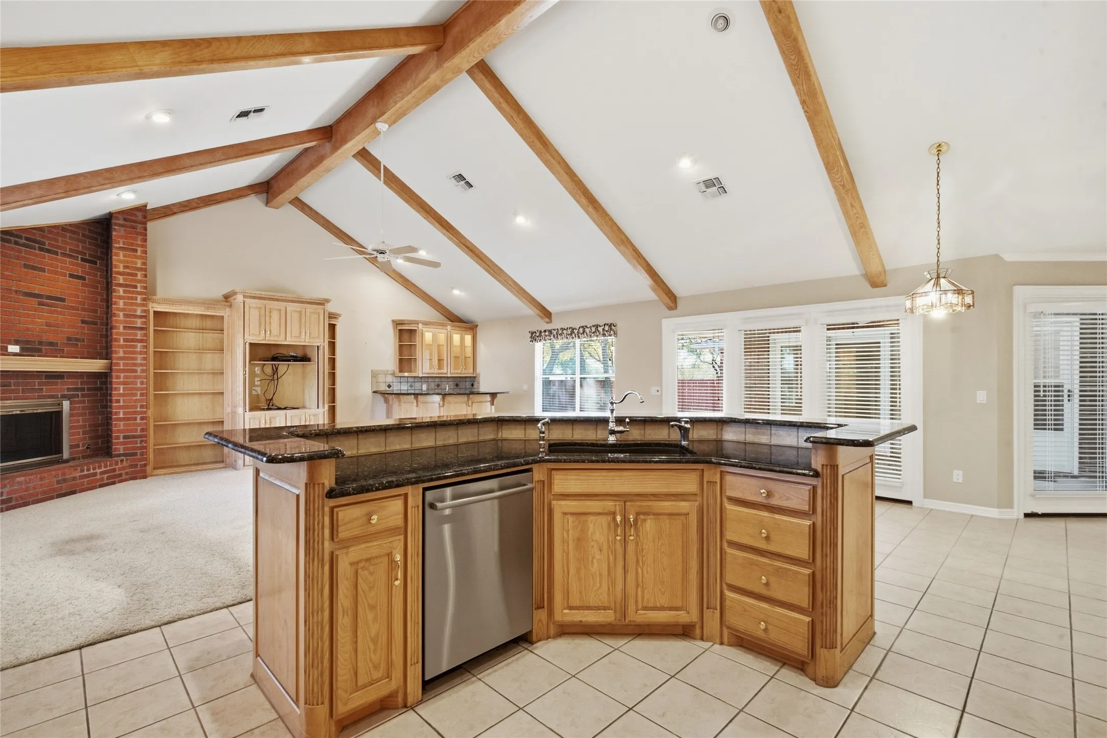 Single Family Residence For Sale in Young County , 2116 Cherokee Loop, Graham, Texas 76450, 4 Bedroom, 3 Bathroom, 2 Garage spaces, 2,931 Sqft, built in 1998, mls#21392358, Real Estate Agent in Graham, Homes For Sale in Young county, Homes For Sale in Graham, Realtor in Graham Texas, Real Estate Brokerage Independent Realty Texas, Luminita Cordes Realtor