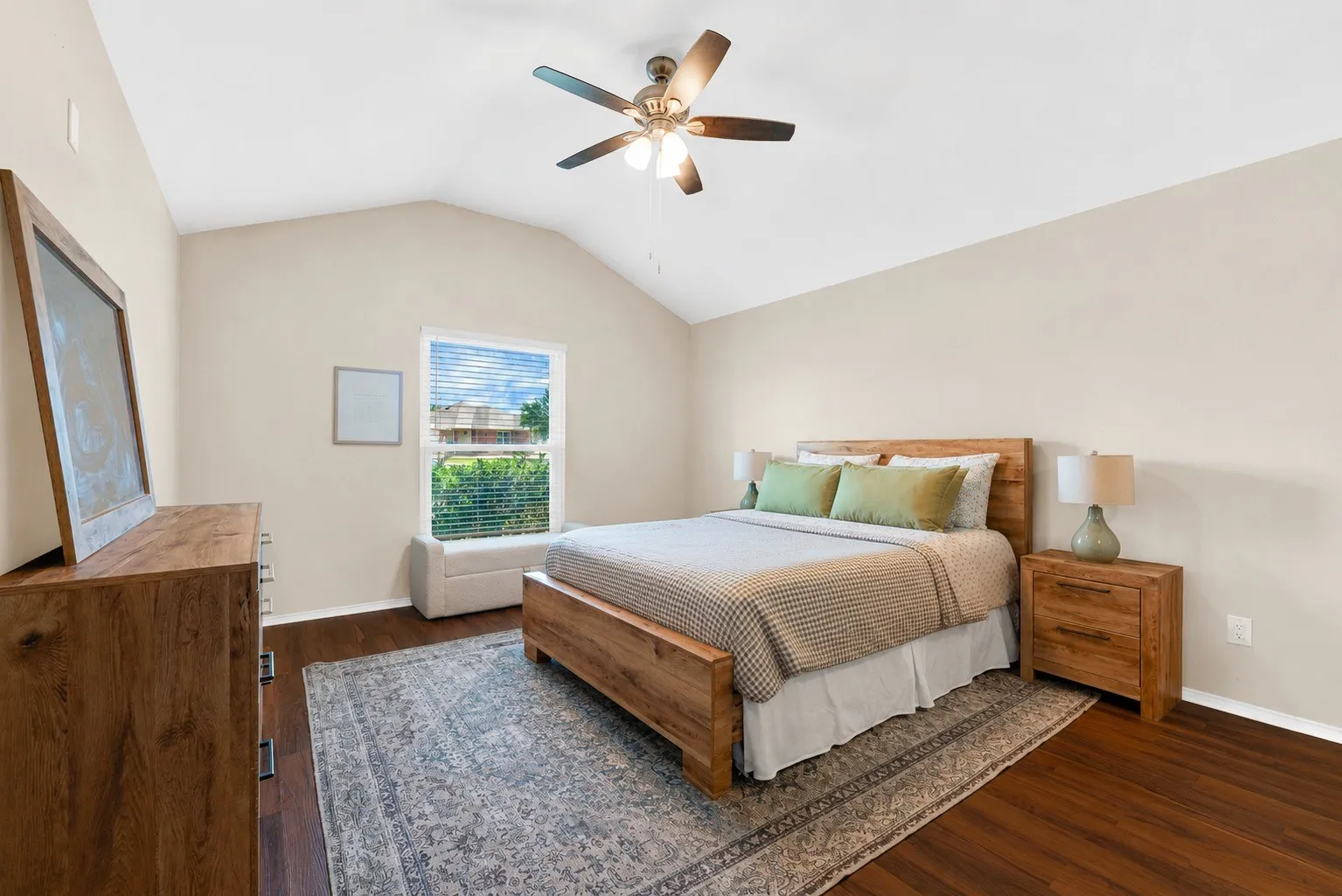 Single Family Residence For Sale in Denton County , 1208 Feather Crest Drive, Krum, Texas 76249, 4 Bedroom, 2 Bathroom, 2 Garage spaces, 1,771 Sqft, built in 2006, mls#21390246, Real Estate Agent in Krum, Homes For Sale in Denton county, Homes For Sale in Krum, Realtor in Krum Texas, Real Estate Brokerage Independent Realty Texas, Luminita Cordes Realtor