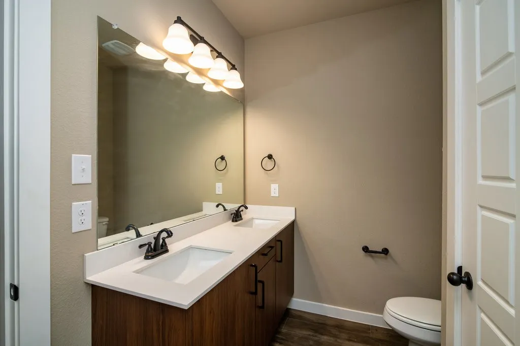 Apartment For Rent in Ellis County , 609 Harvest Moon Drive, Venus, Texas 76084, 3 Bedroom, 2 Bathroom, 1 Garage spaces, 1,347 Sqft, built in 2022, mls#21393037, Real Estate Agent in Venus, Homes For Rent in Ellis county, Homes For Rent in Venus, Realtor in Venus Texas, Real Estate Brokerage Independent Realty Texas, Luminita Cordes Realtor