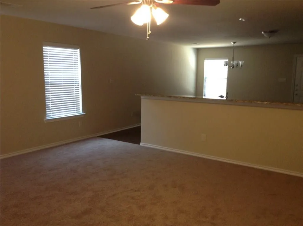 Single Family Residence For Rent in Tarrant County , 12100 Vista Oak Boulevard, Burleson, Texas 76028, 3 Bedroom, 2 Bathroom, 2 Garage spaces, 1,515 Sqft, built in 2015, mls#21393039, Real Estate Agent in Burleson, Homes For Rent in Tarrant county, Homes For Rent in Burleson, Realtor in Burleson Texas, Real Estate Brokerage Independent Realty Texas, Luminita Cordes Realtor