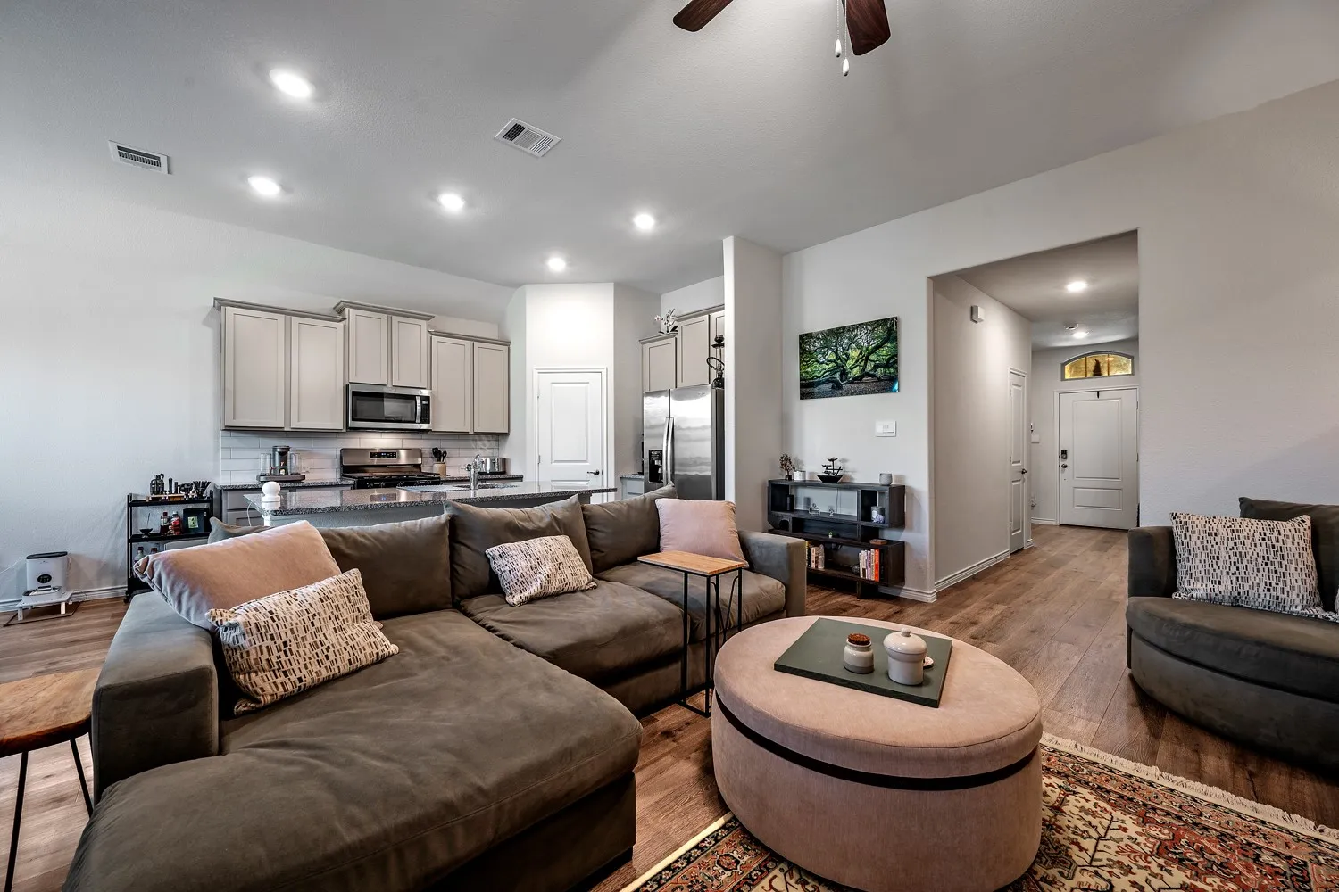 Single Family Residence For Rent in Denton County , 10505 Amarillo Lane, Aubrey, Texas 76227, 3 Bedroom, 2 Bathroom, 2 Garage spaces, 1,641 Sqft, built in 2023, mls#21392888, Real Estate Agent in Aubrey, Homes For Rent in Denton county, Homes For Rent in Aubrey, Realtor in Aubrey Texas, Real Estate Brokerage Independent Realty Texas, Luminita Cordes Realtor