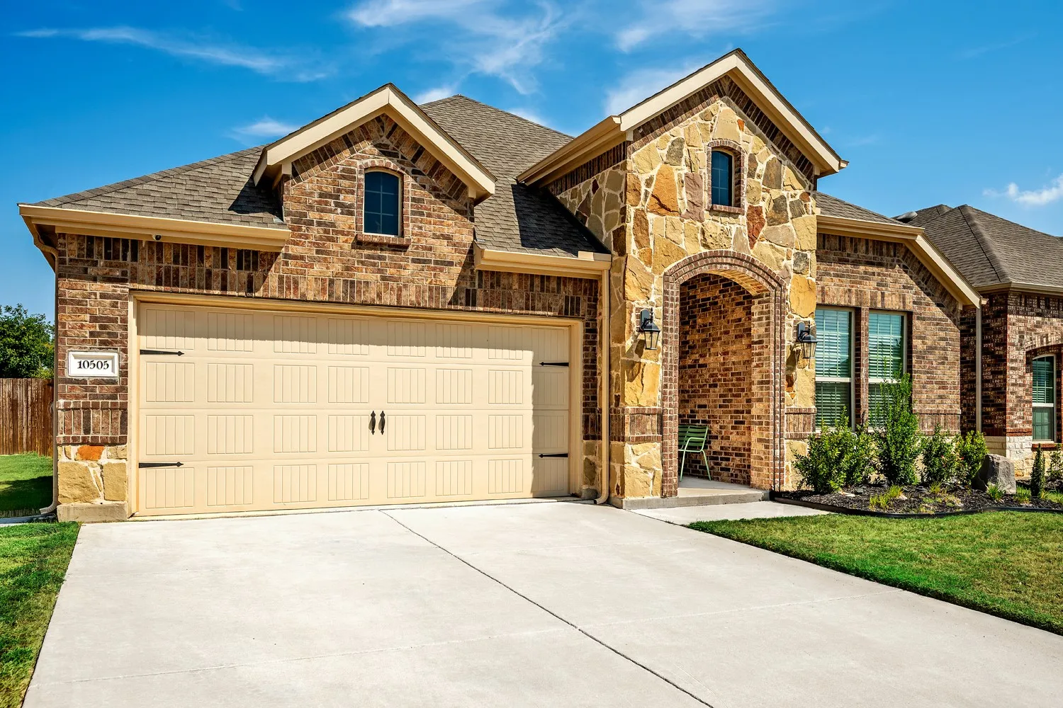 Single Family Residence For Rent in Denton County , 10505 Amarillo Lane, Aubrey, Texas 76227, 3 Bedroom, 2 Bathroom, 2 Garage spaces, 1,641 Sqft, built in 2023, mls#21392888, Real Estate Agent in Aubrey, Homes For Rent in Denton county, Homes For Rent in Aubrey, Realtor in Aubrey Texas, Real Estate Brokerage Independent Realty Texas, Luminita Cordes Realtor