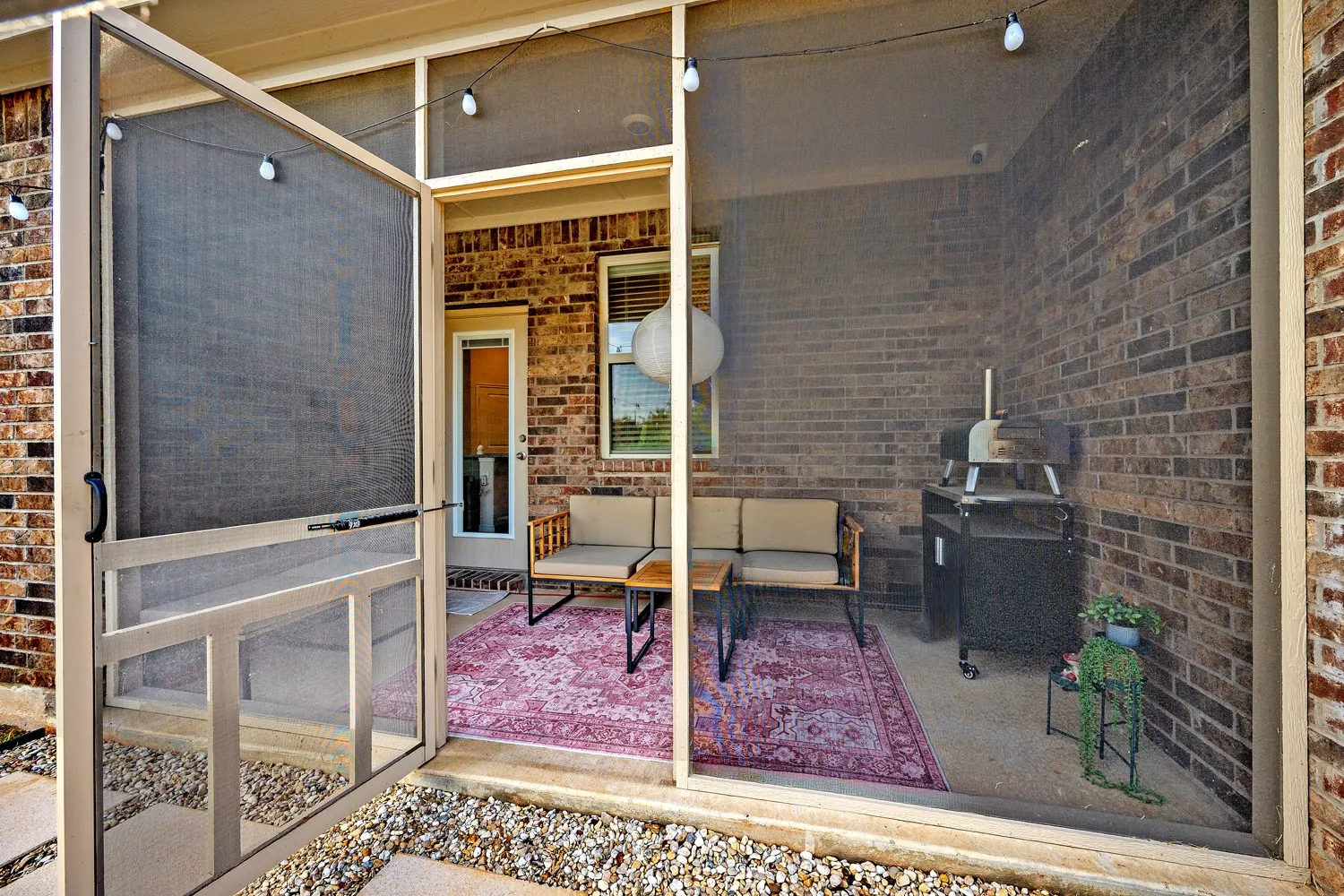 Single Family Residence For Rent in Denton County , 10505 Amarillo Lane, Aubrey, Texas 76227, 3 Bedroom, 2 Bathroom, 2 Garage spaces, 1,641 Sqft, built in 2023, mls#21392888, Real Estate Agent in Aubrey, Homes For Rent in Denton county, Homes For Rent in Aubrey, Realtor in Aubrey Texas, Real Estate Brokerage Independent Realty Texas, Luminita Cordes Realtor