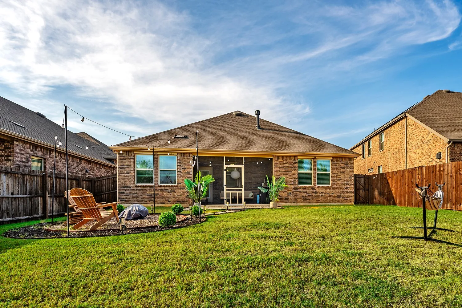 Single Family Residence For Rent in Denton County , 10505 Amarillo Lane, Aubrey, Texas 76227, 3 Bedroom, 2 Bathroom, 2 Garage spaces, 1,641 Sqft, built in 2023, mls#21392888, Real Estate Agent in Aubrey, Homes For Rent in Denton county, Homes For Rent in Aubrey, Realtor in Aubrey Texas, Real Estate Brokerage Independent Realty Texas, Luminita Cordes Realtor