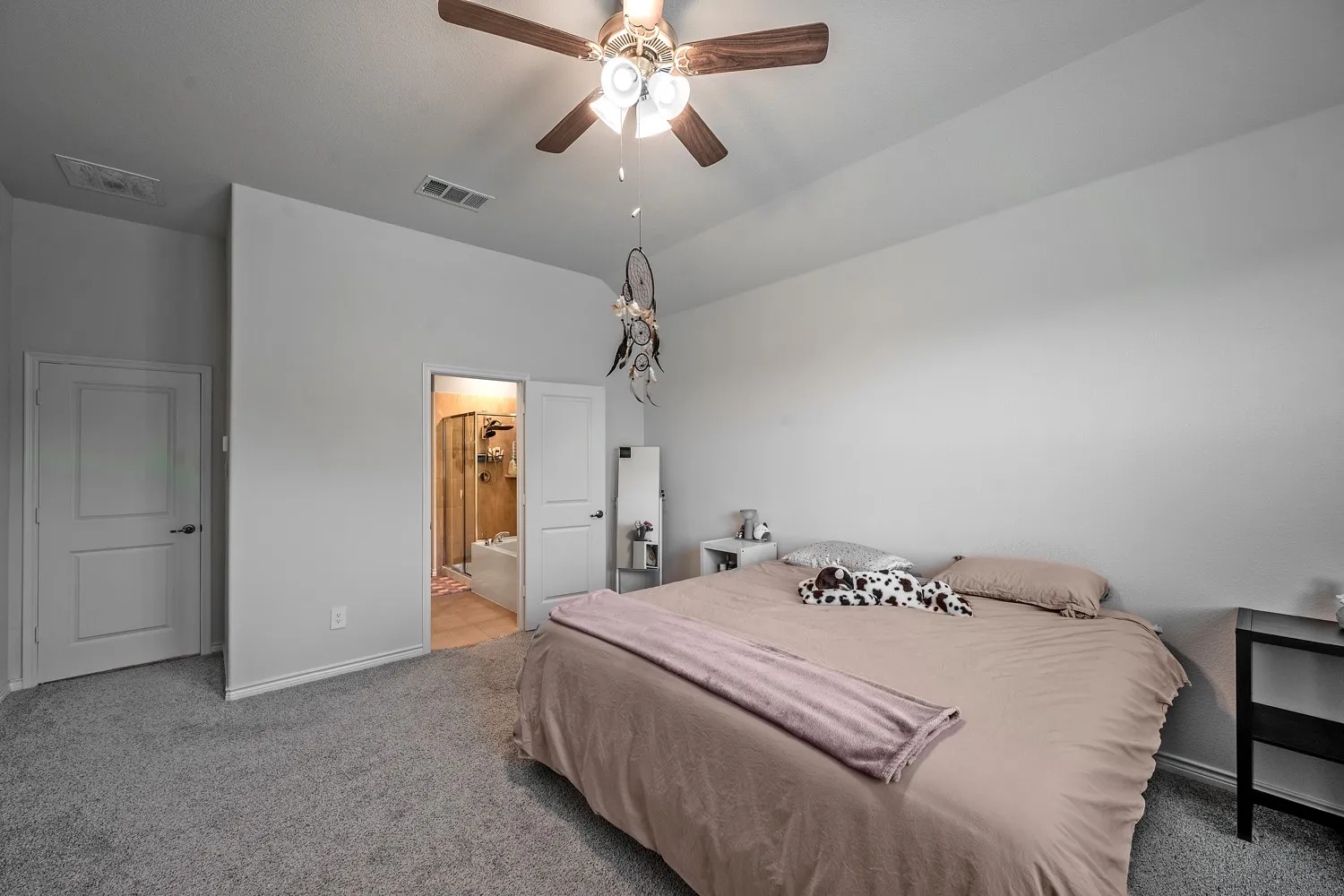 Single Family Residence For Rent in Denton County , 10505 Amarillo Lane, Aubrey, Texas 76227, 3 Bedroom, 2 Bathroom, 2 Garage spaces, 1,641 Sqft, built in 2023, mls#21392888, Real Estate Agent in Aubrey, Homes For Rent in Denton county, Homes For Rent in Aubrey, Realtor in Aubrey Texas, Real Estate Brokerage Independent Realty Texas, Luminita Cordes Realtor