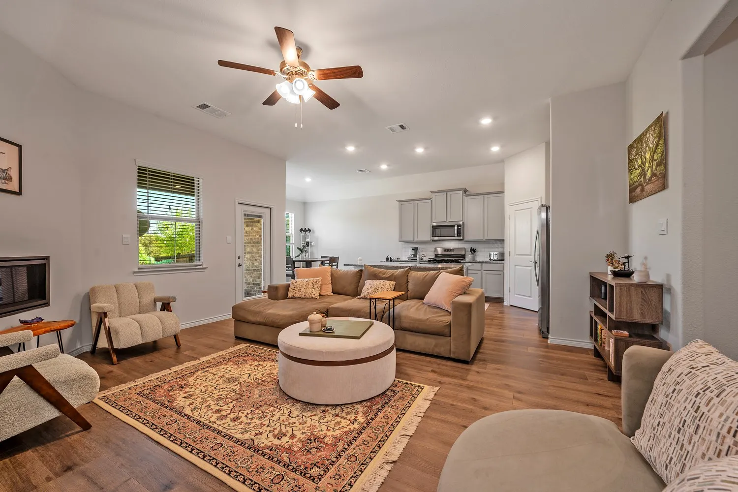 Single Family Residence For Rent in Denton County , 10505 Amarillo Lane, Aubrey, Texas 76227, 3 Bedroom, 2 Bathroom, 2 Garage spaces, 1,641 Sqft, built in 2023, mls#21392888, Real Estate Agent in Aubrey, Homes For Rent in Denton county, Homes For Rent in Aubrey, Realtor in Aubrey Texas, Real Estate Brokerage Independent Realty Texas, Luminita Cordes Realtor