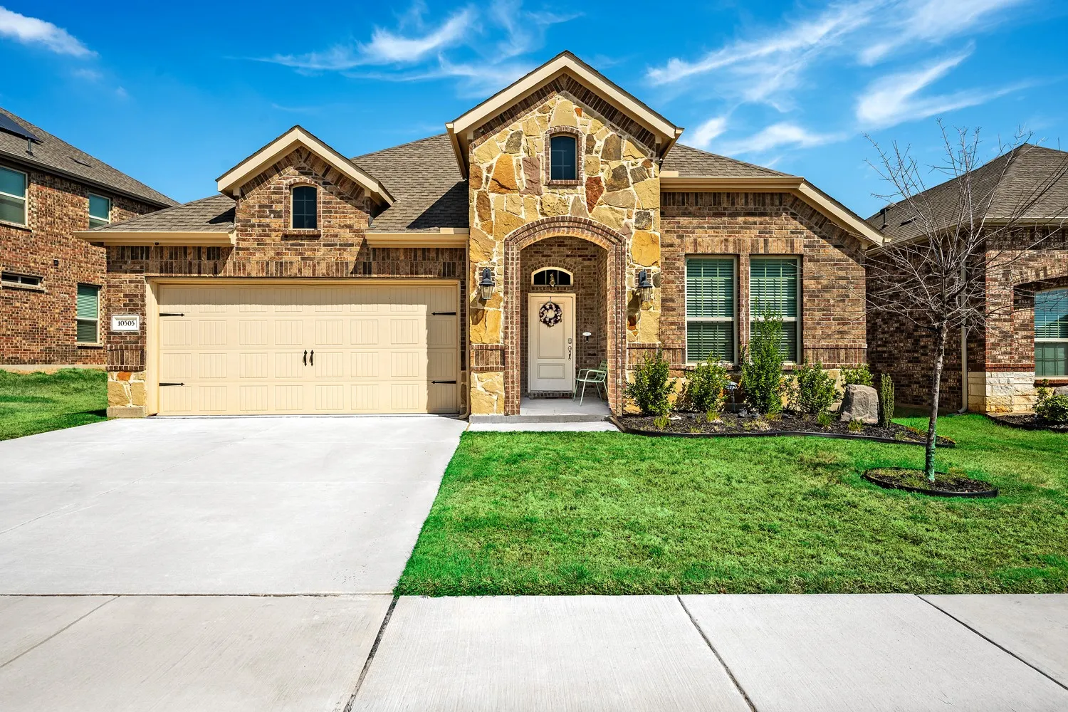 Single Family Residence For Rent