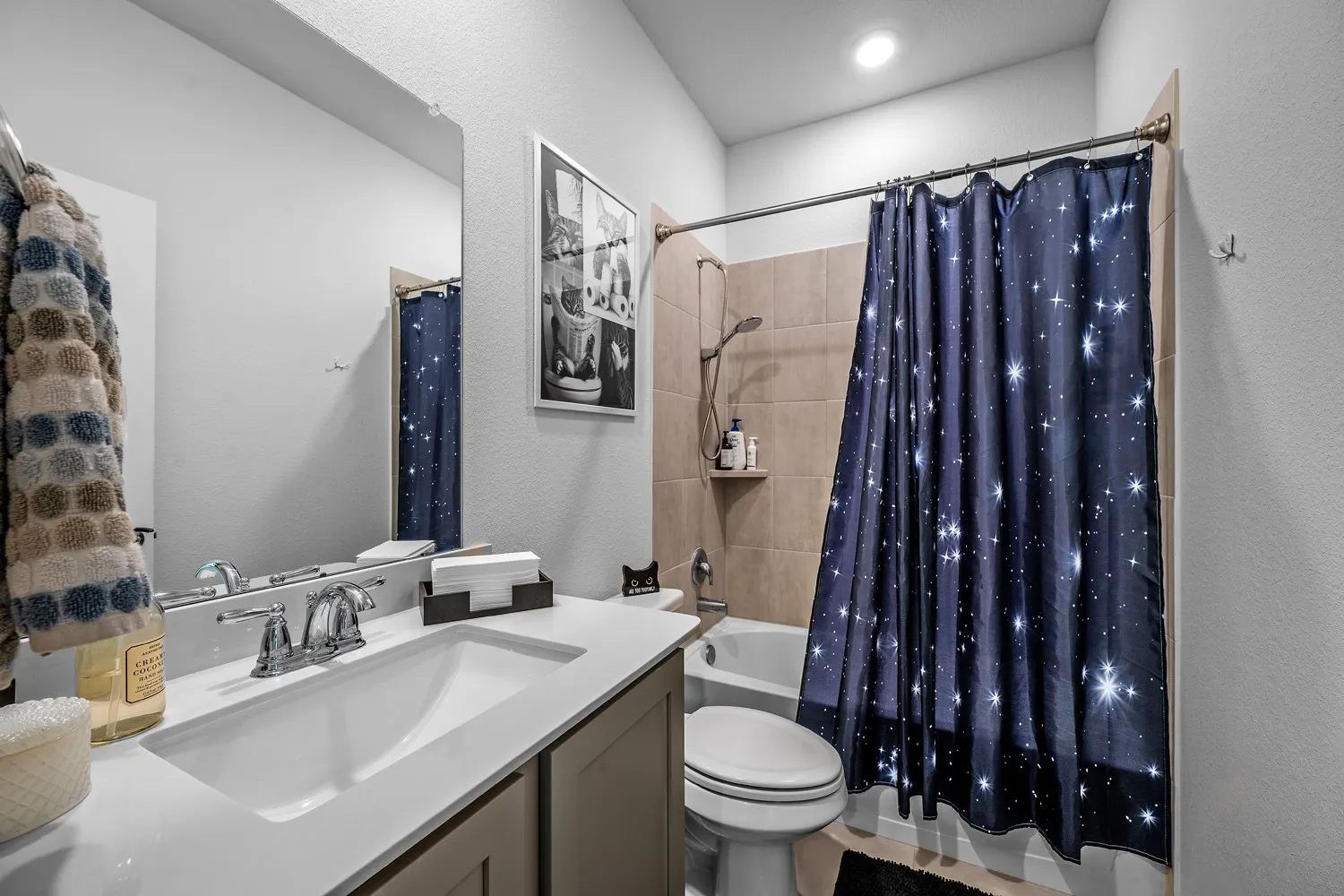 Single Family Residence For Rent in Denton County , 10505 Amarillo Lane, Aubrey, Texas 76227, 3 Bedroom, 2 Bathroom, 2 Garage spaces, 1,641 Sqft, built in 2023, mls#21392888, Real Estate Agent in Aubrey, Homes For Rent in Denton county, Homes For Rent in Aubrey, Realtor in Aubrey Texas, Real Estate Brokerage Independent Realty Texas, Luminita Cordes Realtor