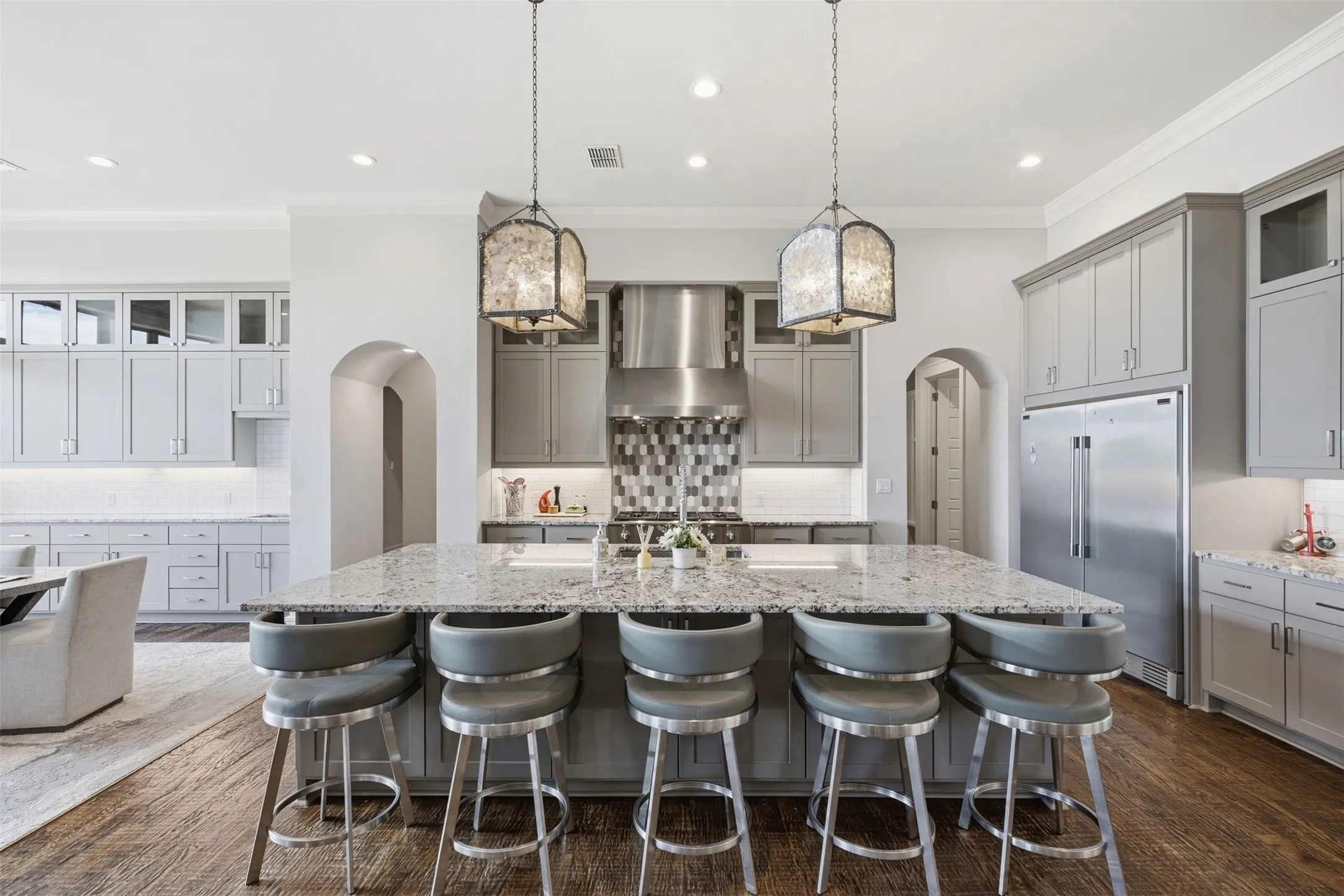 Single Family Residence For Sale in Denton County , 402 Appaloosa Run, Argyle, Texas 76226, 4 Bedroom, 4 Bathroom, 3 Garage spaces, 4,412 Sqft, built in 2016, mls#21392760, Real Estate Agent in Argyle, Homes For Sale in Denton county, Homes For Sale in Argyle, Realtor in Argyle Texas, Real Estate Brokerage Independent Realty Texas, Luminita Cordes Realtor