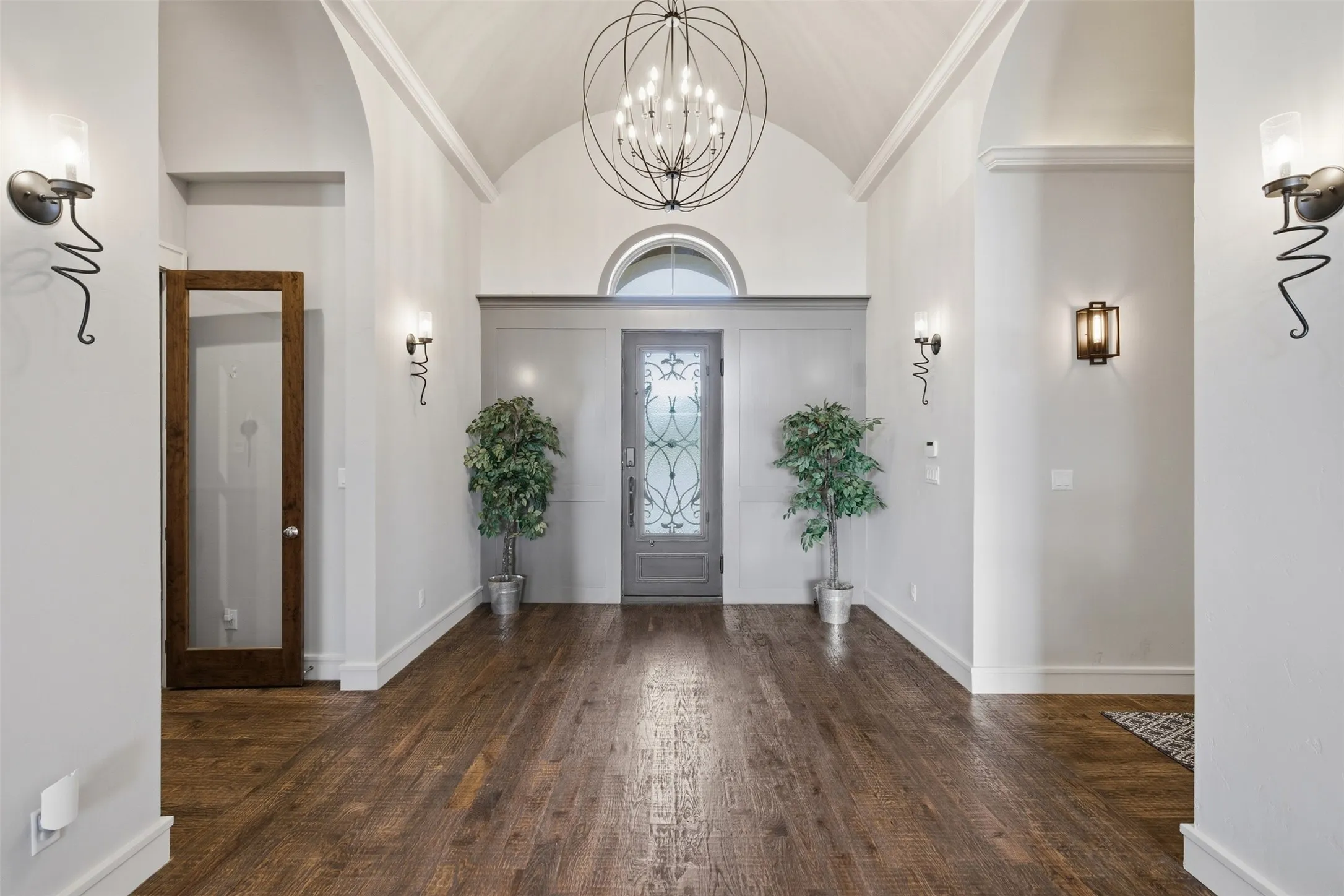 Single Family Residence For Sale in Denton County , 402 Appaloosa Run, Argyle, Texas 76226, 4 Bedroom, 4 Bathroom, 3 Garage spaces, 4,412 Sqft, built in 2016, mls#21392760, Real Estate Agent in Argyle, Homes For Sale in Denton county, Homes For Sale in Argyle, Realtor in Argyle Texas, Real Estate Brokerage Independent Realty Texas, Luminita Cordes Realtor