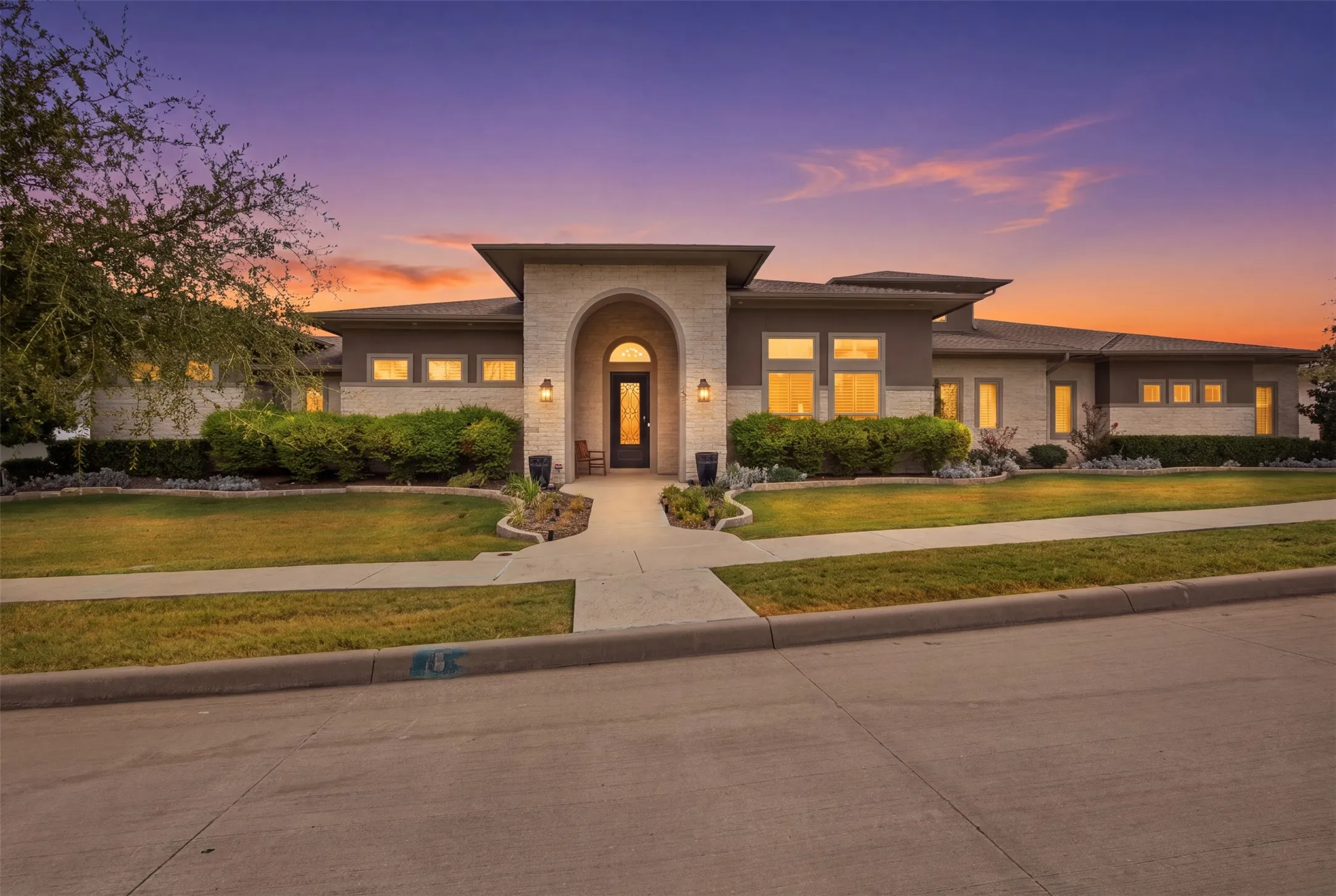Single Family Residence For Sale