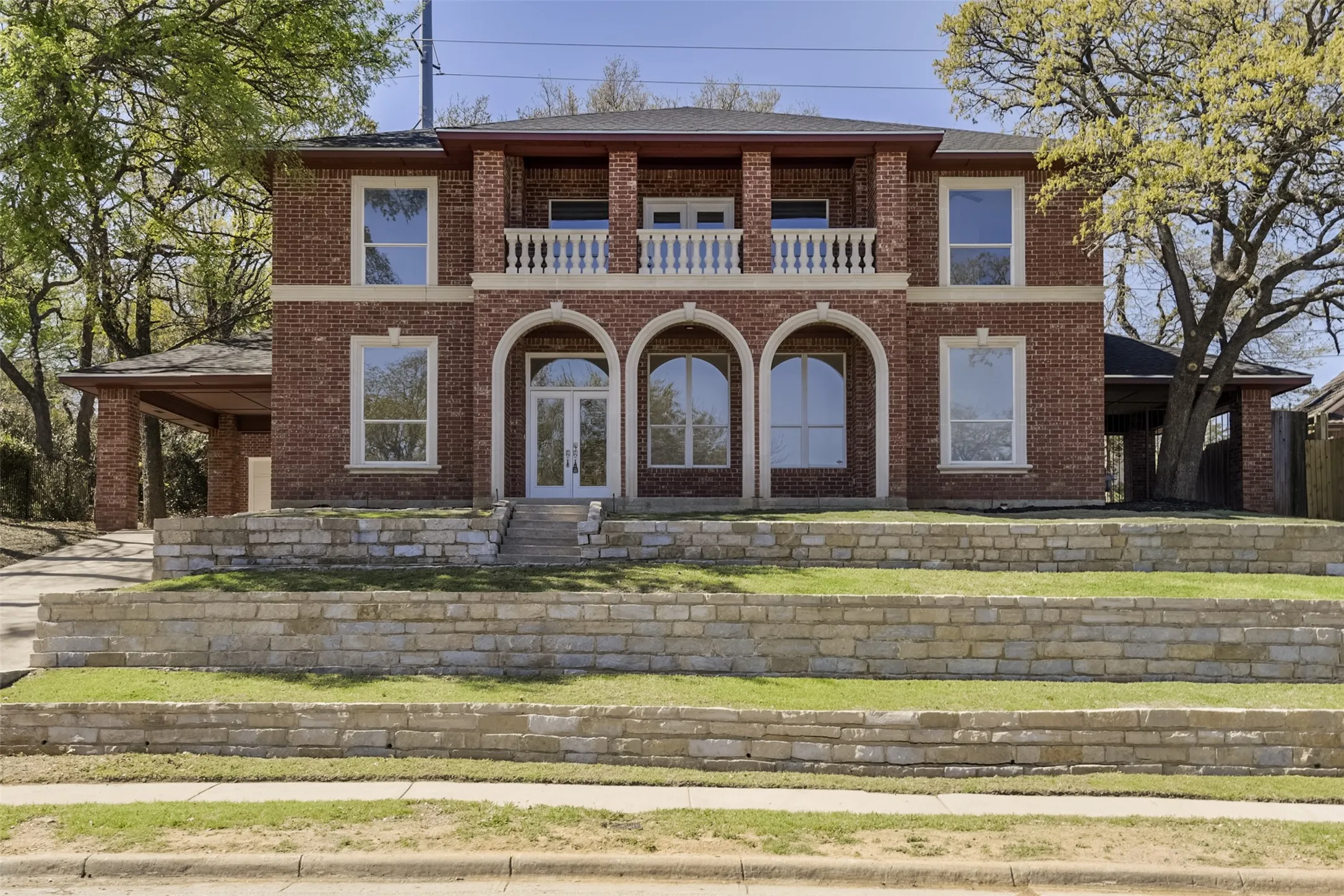 Single Family Residence For Rent