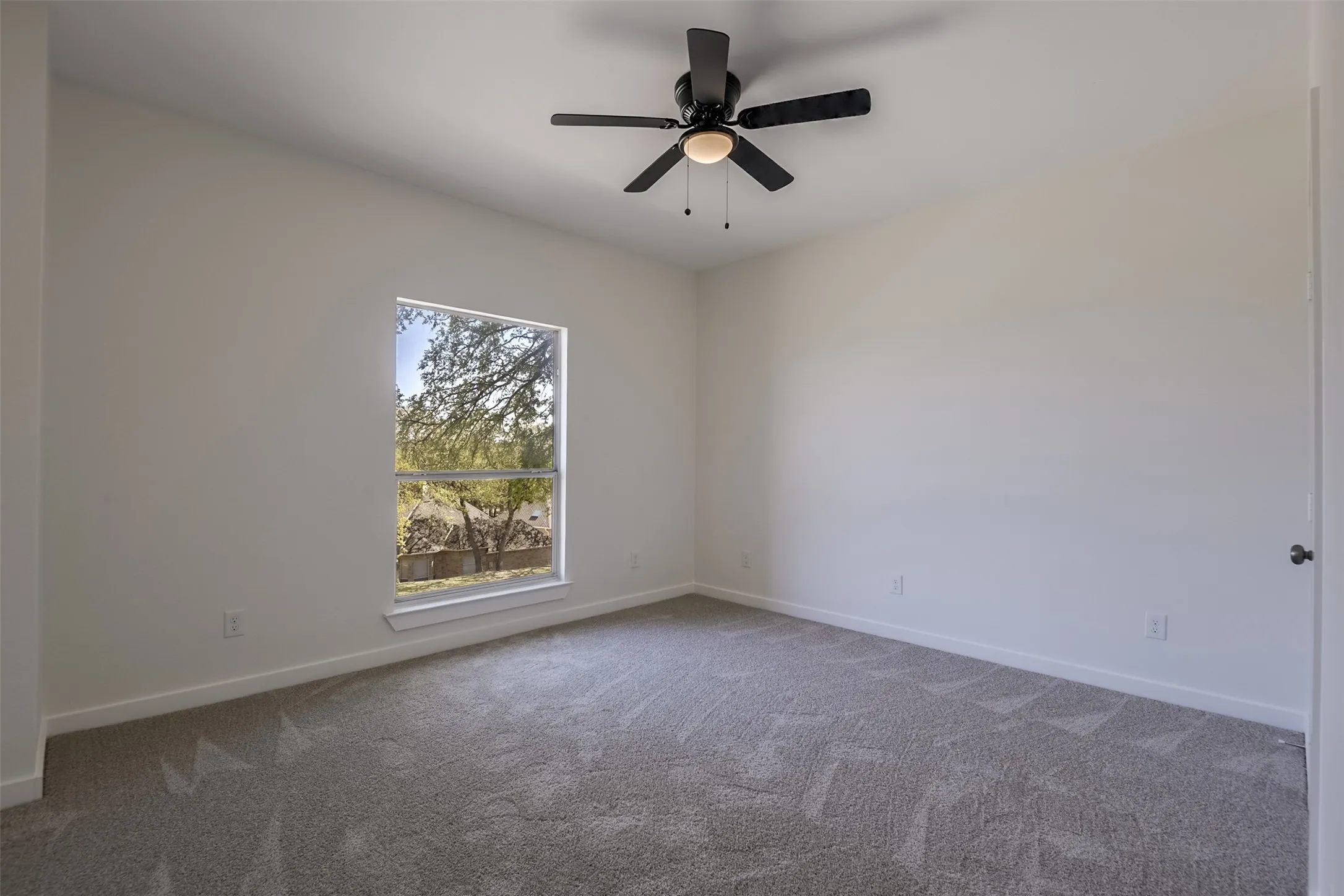Single Family Residence For Rent in Tarrant County , 2916 Forestwood Drive, Arlington, Texas 76006, 5 Bedroom, 4 Bathroom, 2 Garage spaces, 3,502 Sqft, built in 1996, mls#21393042, Real Estate Agent in Arlington, Homes For Rent in Tarrant county, Homes For Rent in Arlington, Realtor in Arlington Texas, Real Estate Brokerage Independent Realty Texas, Luminita Cordes Realtor