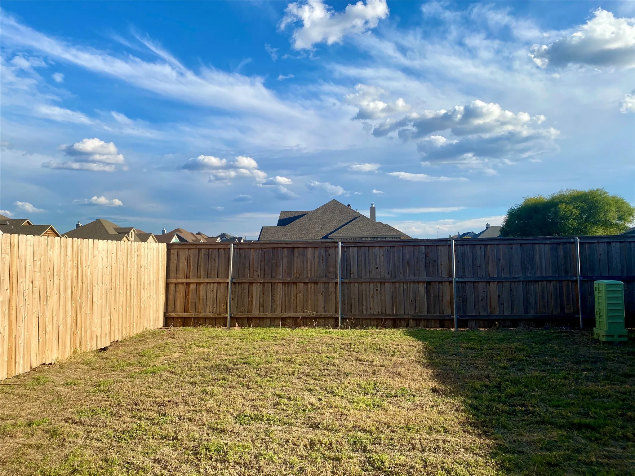 Duplex For Rent in Taylor County , 2401 Independence Boulevard, Abilene, Texas 79601, 3 Bedroom, 2 Bathroom, 2 Garage spaces, 2,610 Sqft, built in 2006, mls#21392985, Real Estate Agent in Abilene, Homes For Rent in Taylor county, Homes For Rent in Abilene, Realtor in Abilene Texas, Real Estate Brokerage Independent Realty Texas, Luminita Cordes Realtor