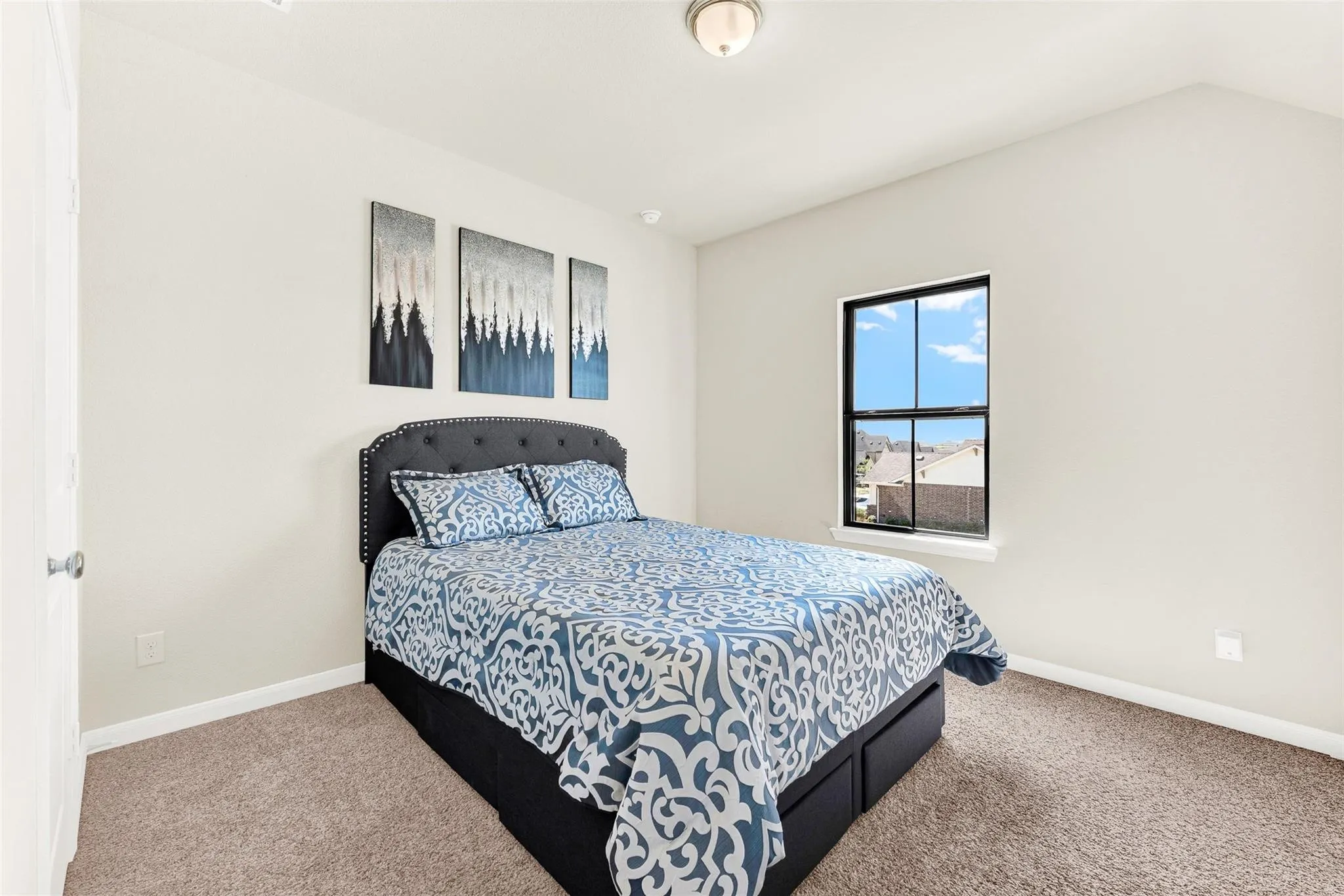 Single Family Residence For Sale in Denton County , 915 Blueberry Way, Northlake, Texas 76247, 4 Bedroom, 4 Bathroom, 3 Garage spaces, 3,699 Sqft, built in 2020, mls#21390714, Real Estate Agent in Northlake, Homes For Sale in Denton county, Homes For Sale in Northlake, Realtor in Northlake Texas, Real Estate Brokerage Independent Realty Texas, Luminita Cordes Realtor