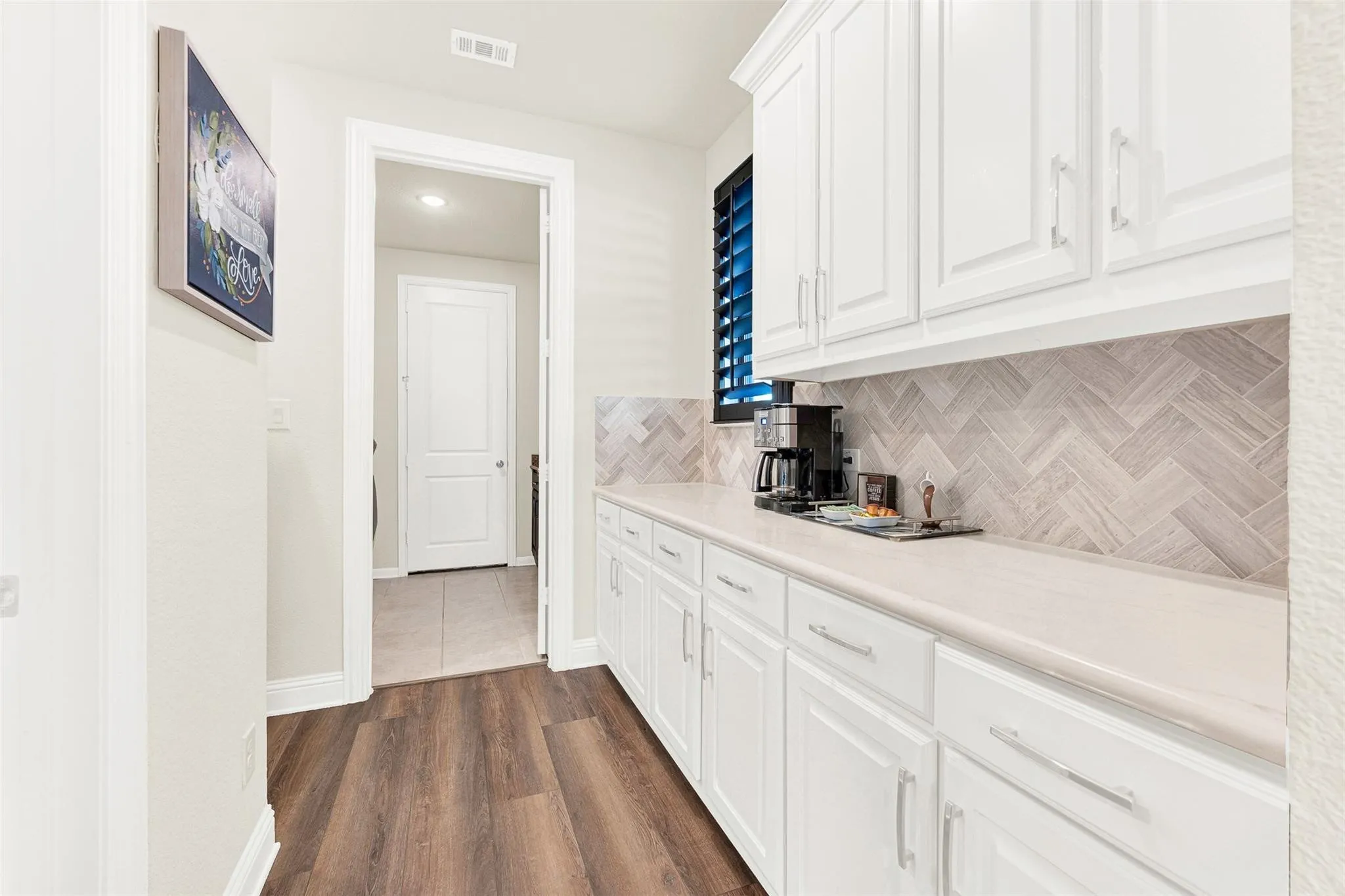 Single Family Residence For Sale in Denton County , 915 Blueberry Way, Northlake, Texas 76247, 4 Bedroom, 4 Bathroom, 3 Garage spaces, 3,699 Sqft, built in 2020, mls#21390714, Real Estate Agent in Northlake, Homes For Sale in Denton county, Homes For Sale in Northlake, Realtor in Northlake Texas, Real Estate Brokerage Independent Realty Texas, Luminita Cordes Realtor