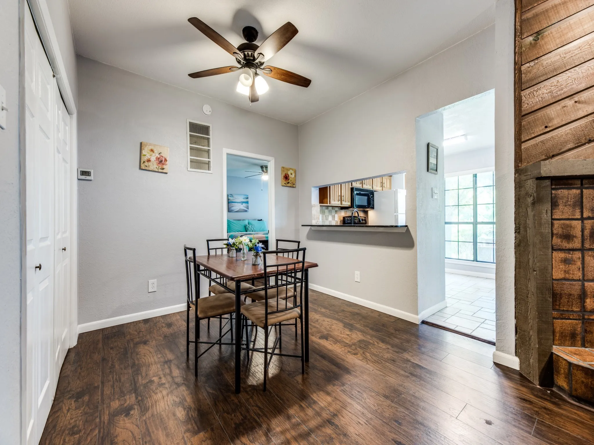 Condominium For Rent in Dallas County , 336 Melrose Drive 7C, Richardson, Texas 75080, 2 Bedroom, 2 Bathroom, Garage spaces, 1,083 Sqft, built in 1983, mls#21393047, Real Estate Agent in Richardson, Homes For Rent in Dallas county, Homes For Rent in Richardson, Realtor in Richardson Texas, Real Estate Brokerage Independent Realty Texas, Luminita Cordes Realtor