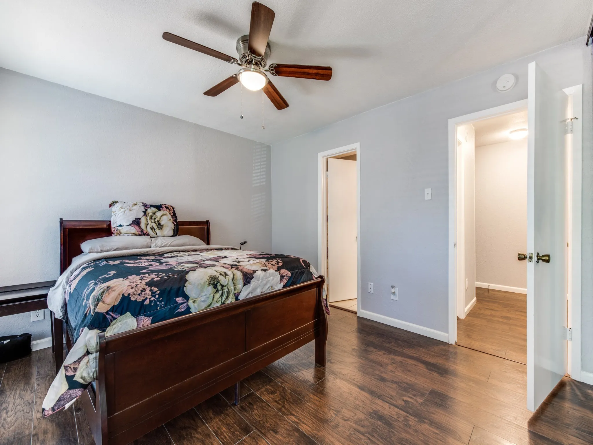 Condominium For Rent in Dallas County , 336 Melrose Drive 7C, Richardson, Texas 75080, 2 Bedroom, 2 Bathroom, Garage spaces, 1,083 Sqft, built in 1983, mls#21393047, Real Estate Agent in Richardson, Homes For Rent in Dallas county, Homes For Rent in Richardson, Realtor in Richardson Texas, Real Estate Brokerage Independent Realty Texas, Luminita Cordes Realtor