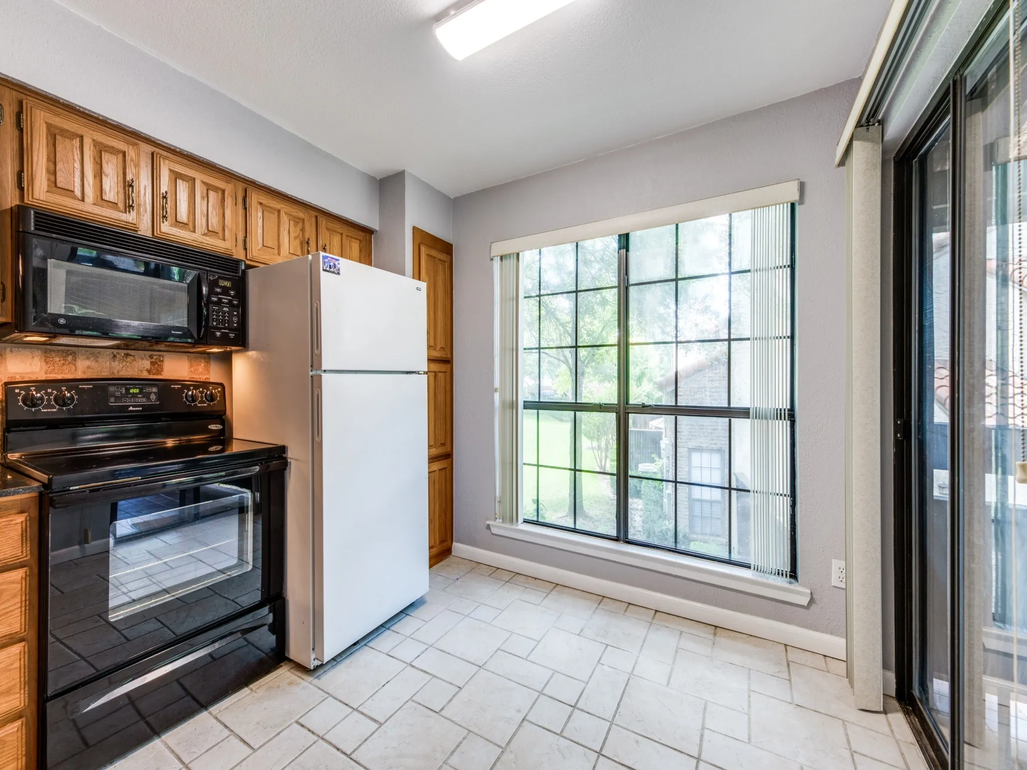 Condominium For Rent in Dallas County , 336 Melrose Drive 7C, Richardson, Texas 75080, 2 Bedroom, 2 Bathroom, Garage spaces, 1,083 Sqft, built in 1983, mls#21393047, Real Estate Agent in Richardson, Homes For Rent in Dallas county, Homes For Rent in Richardson, Realtor in Richardson Texas, Real Estate Brokerage Independent Realty Texas, Luminita Cordes Realtor