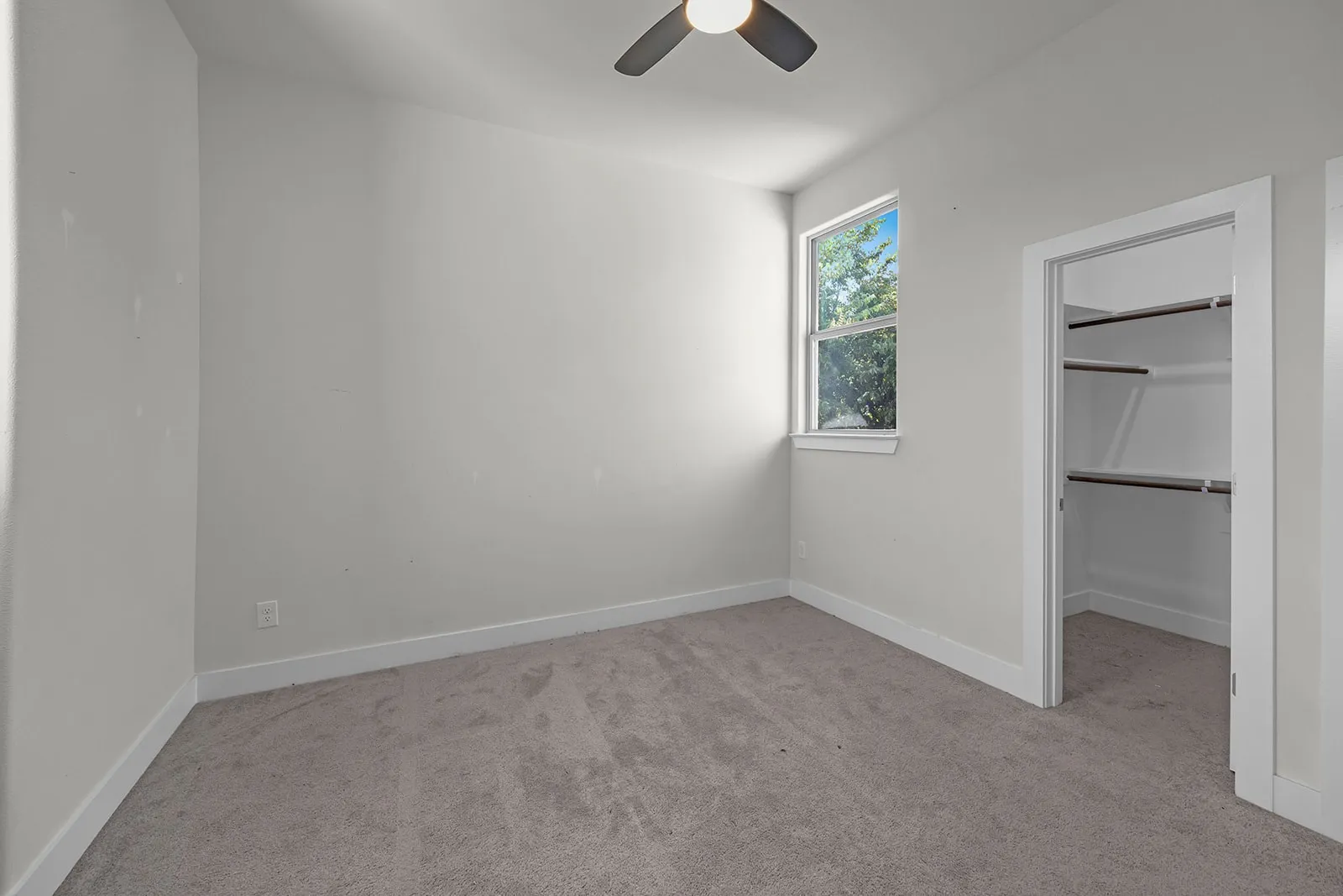 Single Family Residence For Rent in Hood County , 5511 Black Pine Circle, Granbury, Texas 76048, 3 Bedroom, 3 Bathroom, Garage spaces, 1,569 Sqft, built in 2024, mls#21393050, Real Estate Agent in Granbury, Homes For Rent in Hood county, Homes For Rent in Granbury, Realtor in Granbury Texas, Real Estate Brokerage Independent Realty Texas, Luminita Cordes Realtor
