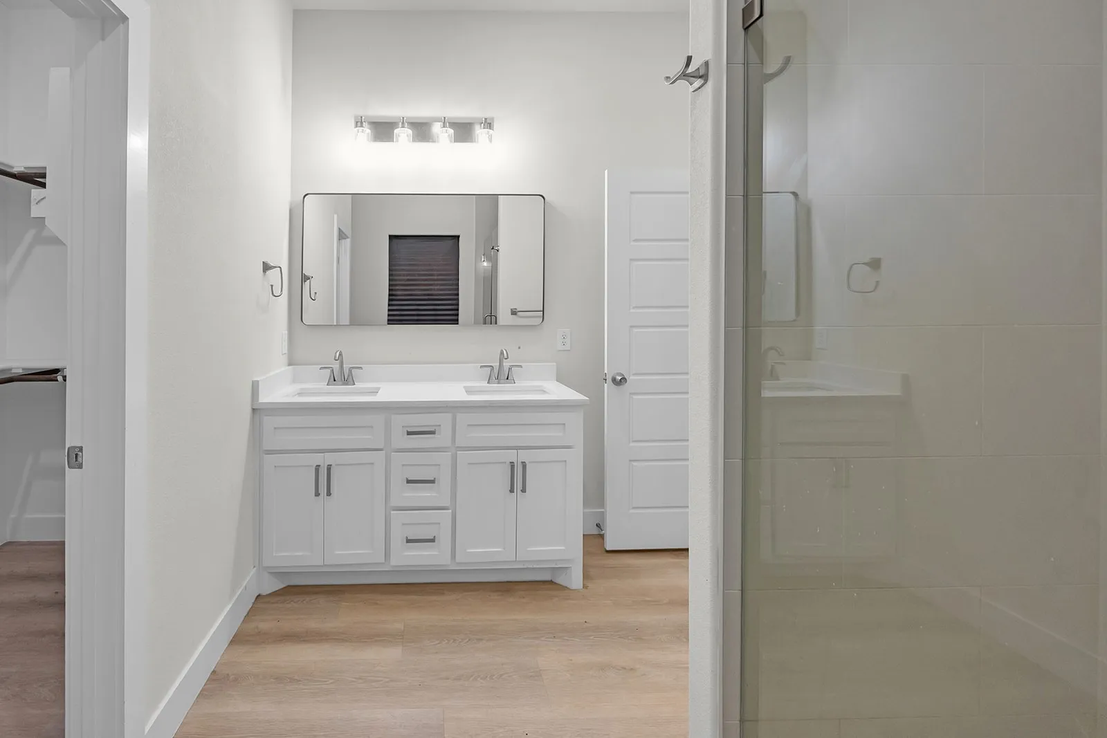 Single Family Residence For Rent in Hood County , 5511 Black Pine Circle, Granbury, Texas 76048, 3 Bedroom, 3 Bathroom, Garage spaces, 1,569 Sqft, built in 2024, mls#21393050, Real Estate Agent in Granbury, Homes For Rent in Hood county, Homes For Rent in Granbury, Realtor in Granbury Texas, Real Estate Brokerage Independent Realty Texas, Luminita Cordes Realtor