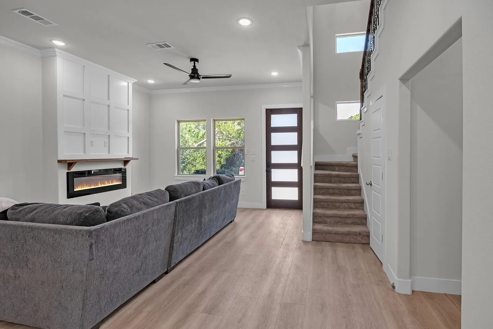 Single Family Residence For Rent in Hood County , 5511 Black Pine Circle, Granbury, Texas 76048, 3 Bedroom, 3 Bathroom, Garage spaces, 1,569 Sqft, built in 2024, mls#21393050, Real Estate Agent in Granbury, Homes For Rent in Hood county, Homes For Rent in Granbury, Realtor in Granbury Texas, Real Estate Brokerage Independent Realty Texas, Luminita Cordes Realtor