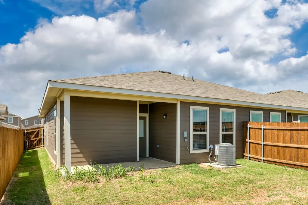 Duplex For Rent in Ellis County , 744 Wheatfield Drive, Venus, Texas 76084, 3 Bedroom, 2 Bathroom, 2 Garage spaces, 1,361 Sqft, built in 2023, mls#21393052, Real Estate Agent in Venus, Homes For Rent in Ellis county, Homes For Rent in Venus, Realtor in Venus Texas, Real Estate Brokerage Independent Realty Texas, Luminita Cordes Realtor