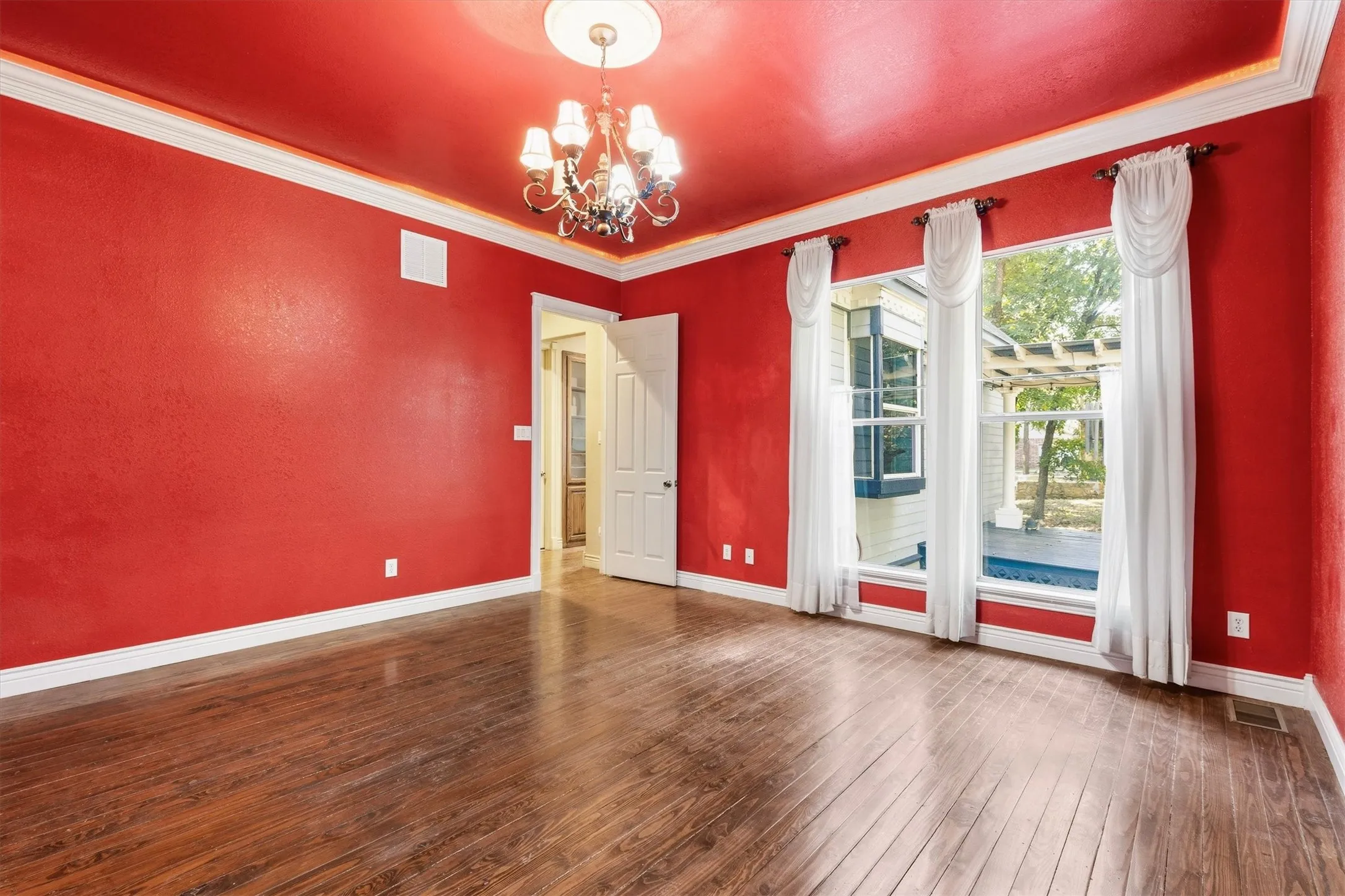 Single Family Residence For Sale in Collin County , 7808 County Road 542, Nevada, Texas 75173, 2 Bedroom, 2 Bathroom, 2 Garage spaces, 1,517 Sqft, built in 2005, mls#21389667, Real Estate Agent in Nevada, Homes For Sale in Collin county, Homes For Sale in Nevada, Realtor in Nevada Texas, Real Estate Brokerage Independent Realty Texas, Luminita Cordes Realtor