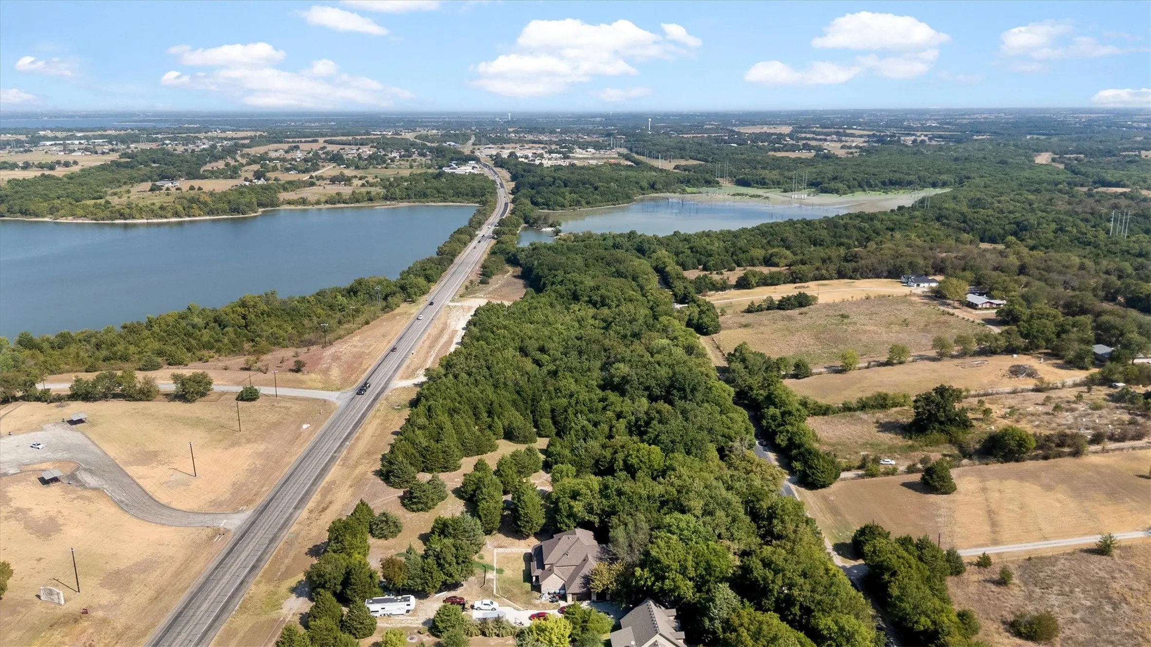Single Family Residence For Sale in Collin County , 7808 County Road 542, Nevada, Texas 75173, 2 Bedroom, 2 Bathroom, 2 Garage spaces, 1,517 Sqft, built in 2005, mls#21389667, Real Estate Agent in Nevada, Homes For Sale in Collin county, Homes For Sale in Nevada, Realtor in Nevada Texas, Real Estate Brokerage Independent Realty Texas, Luminita Cordes Realtor