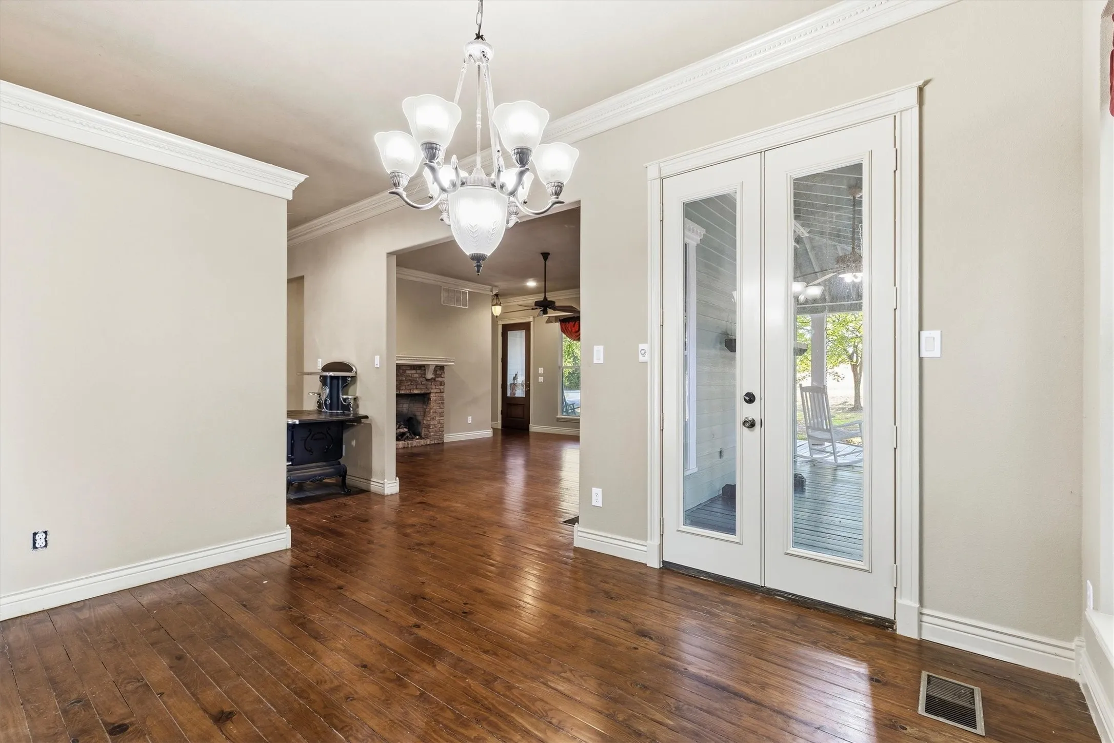 Single Family Residence For Sale in Collin County , 7808 County Road 542, Nevada, Texas 75173, 2 Bedroom, 2 Bathroom, 2 Garage spaces, 1,517 Sqft, built in 2005, mls#21389667, Real Estate Agent in Nevada, Homes For Sale in Collin county, Homes For Sale in Nevada, Realtor in Nevada Texas, Real Estate Brokerage Independent Realty Texas, Luminita Cordes Realtor