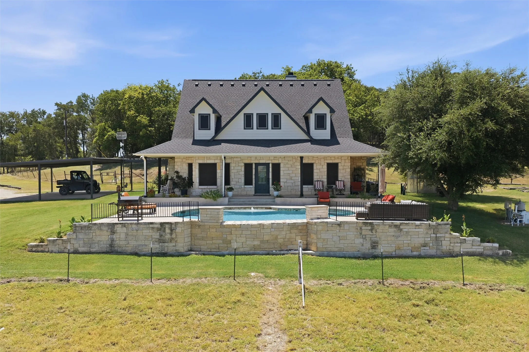 Single Family Residence For Sale in Mc Lennan County , 606 Harding Lane, Moody, Texas 76557, 3 Bedroom, 3 Bathroom, Garage spaces, 2,112 Sqft, built in 2002, mls#21392081, Real Estate Agent in Moody, Homes For Sale in Mc Lennan county, Homes For Sale in Moody, Realtor in Moody Texas, Real Estate Brokerage Independent Realty Texas, Luminita Cordes Realtor