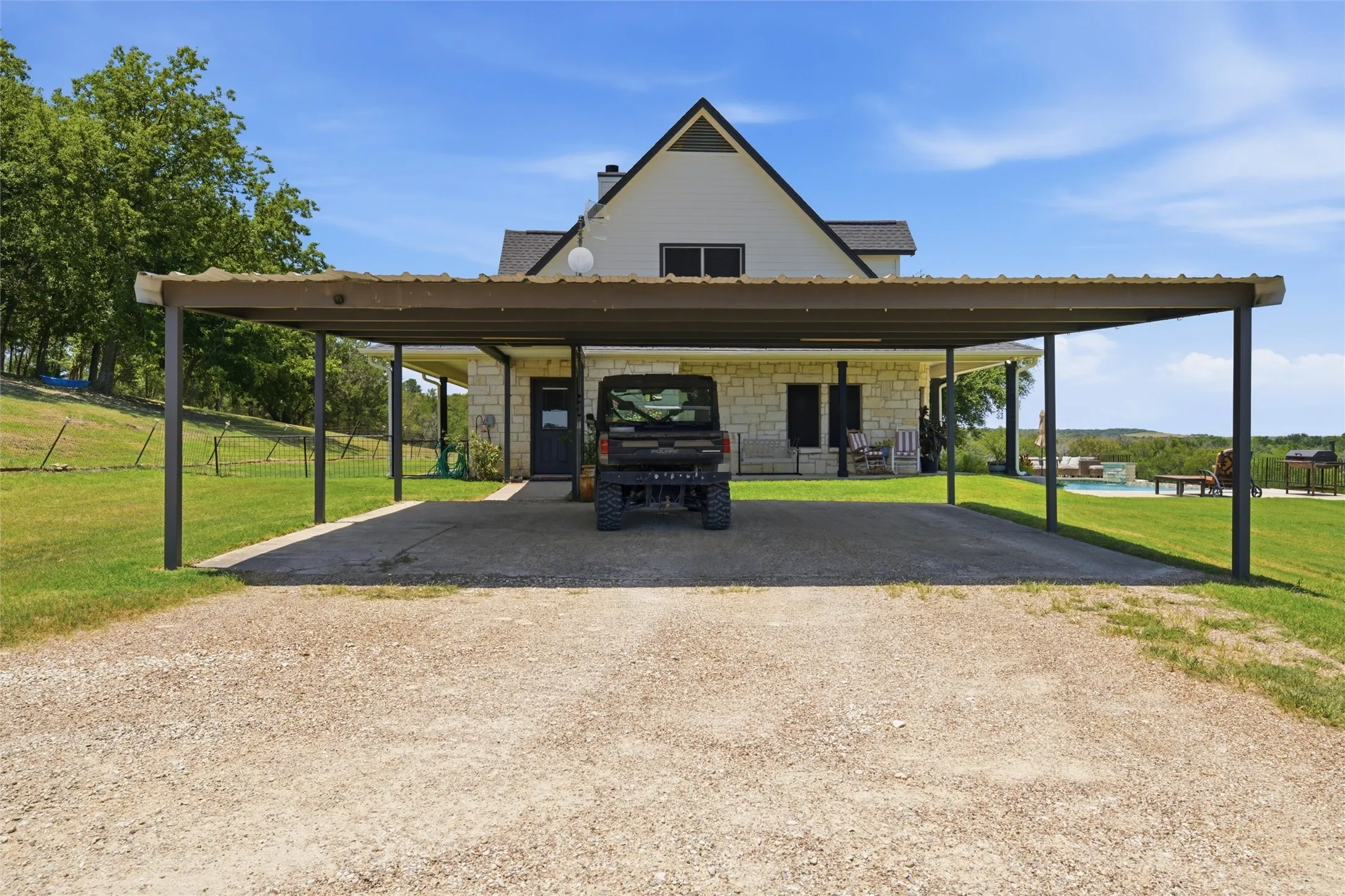 Single Family Residence For Sale in Mc Lennan County , 606 Harding Lane, Moody, Texas 76557, 3 Bedroom, 3 Bathroom, Garage spaces, 2,112 Sqft, built in 2002, mls#21392081, Real Estate Agent in Moody, Homes For Sale in Mc Lennan county, Homes For Sale in Moody, Realtor in Moody Texas, Real Estate Brokerage Independent Realty Texas, Luminita Cordes Realtor