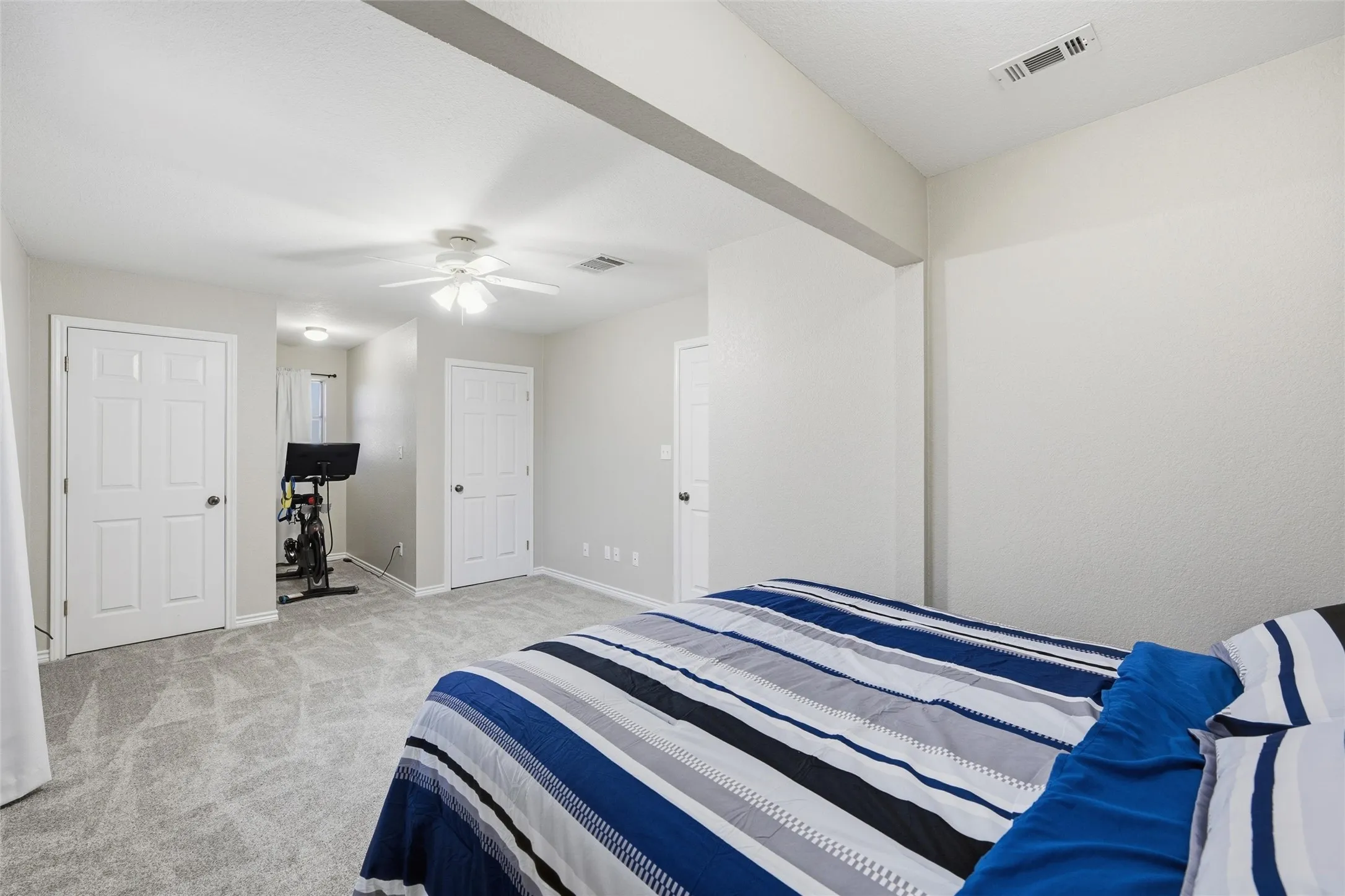 Single Family Residence For Sale in Mc Lennan County , 606 Harding Lane, Moody, Texas 76557, 3 Bedroom, 3 Bathroom, Garage spaces, 2,112 Sqft, built in 2002, mls#21392081, Real Estate Agent in Moody, Homes For Sale in Mc Lennan county, Homes For Sale in Moody, Realtor in Moody Texas, Real Estate Brokerage Independent Realty Texas, Luminita Cordes Realtor