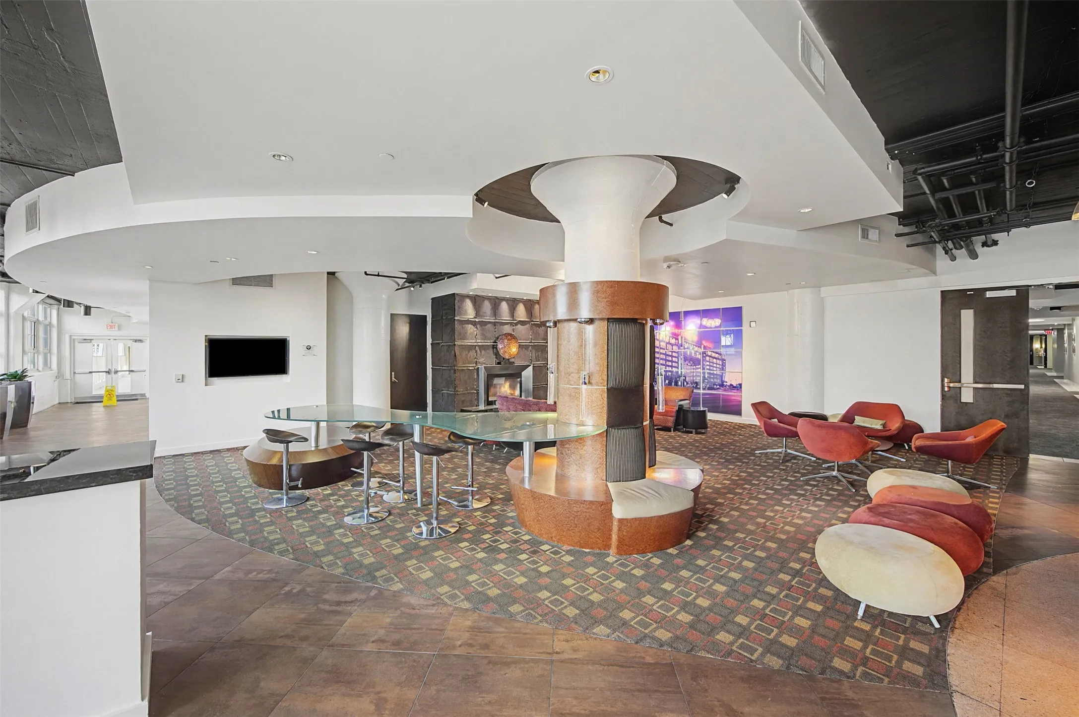 Building lobby with recessed lighting