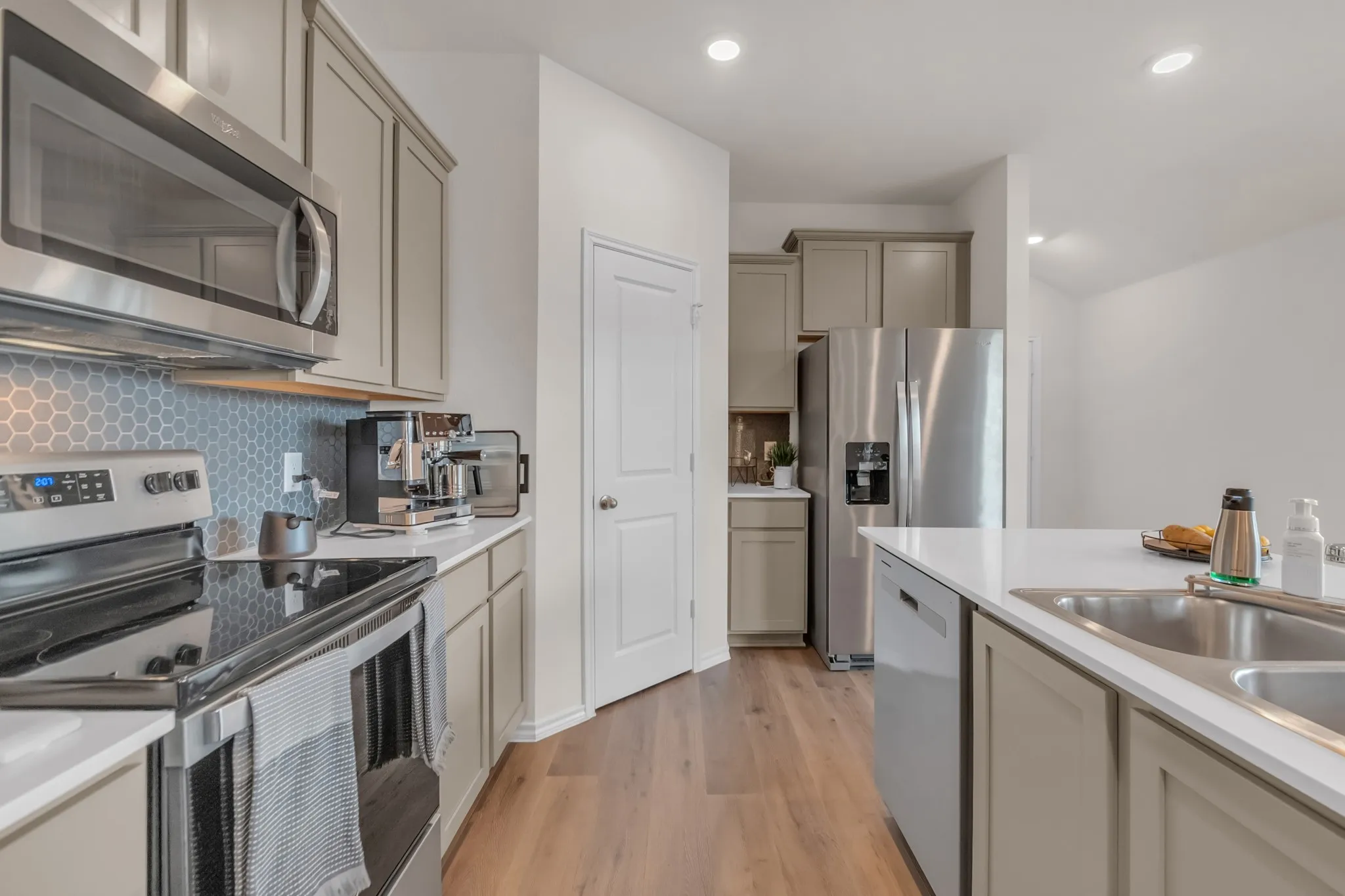 Single Family Residence For Sale in Kaufman County , 1134 Norias Drive, Forney, Texas 75126, 3 Bedroom, 2 Bathroom, 2 Garage spaces, 1,586 Sqft, built in 2022, mls#21392812, Real Estate Agent in Forney, Homes For Sale in Kaufman county, Homes For Sale in Forney, Realtor in Forney Texas, Real Estate Brokerage Independent Realty Texas, Luminita Cordes Realtor