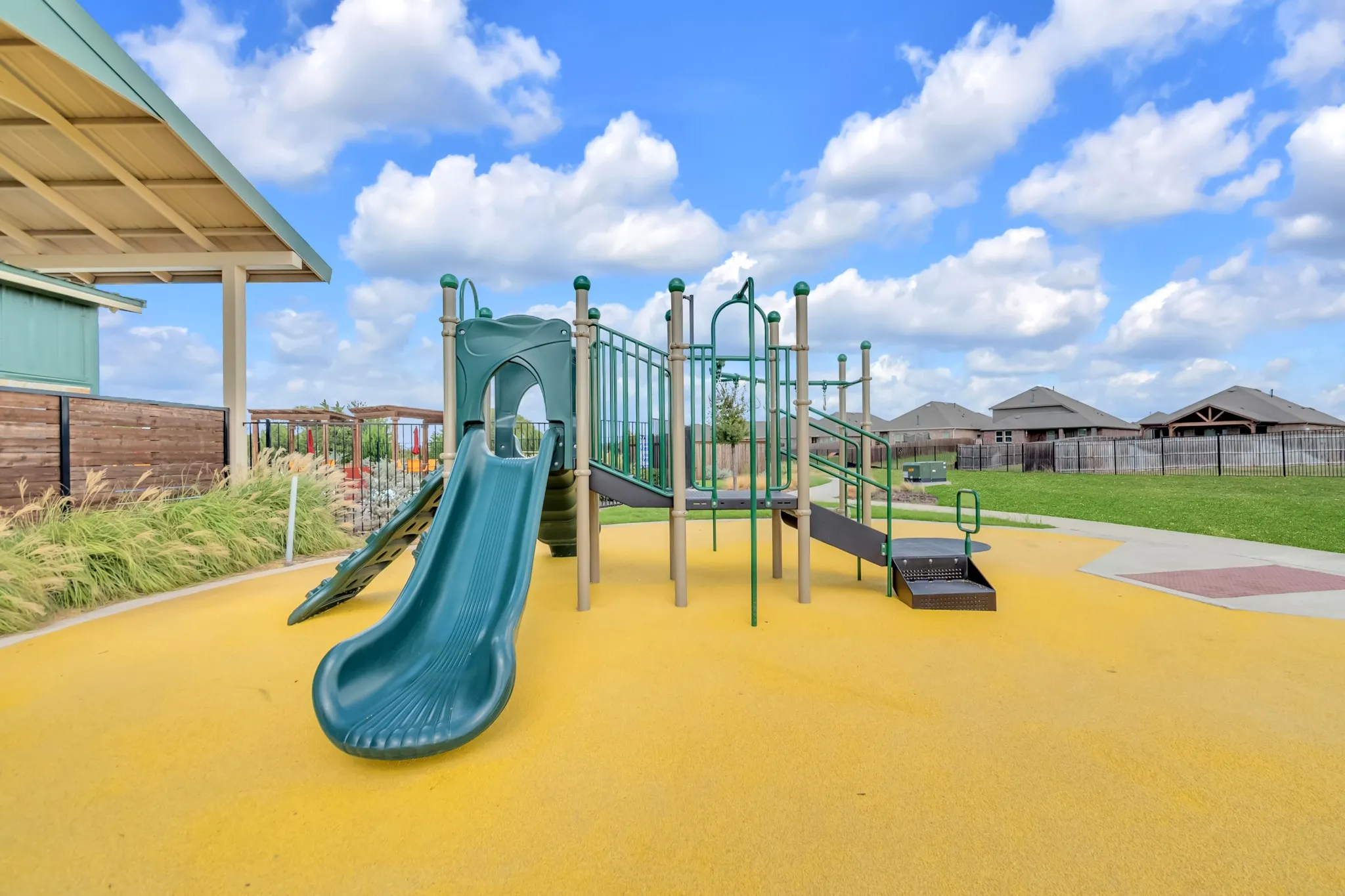Single Family Residence For Sale in Kaufman County , 1134 Norias Drive, Forney, Texas 75126, 3 Bedroom, 2 Bathroom, 2 Garage spaces, 1,586 Sqft, built in 2022, mls#21392812, Real Estate Agent in Forney, Homes For Sale in Kaufman county, Homes For Sale in Forney, Realtor in Forney Texas, Real Estate Brokerage Independent Realty Texas, Luminita Cordes Realtor