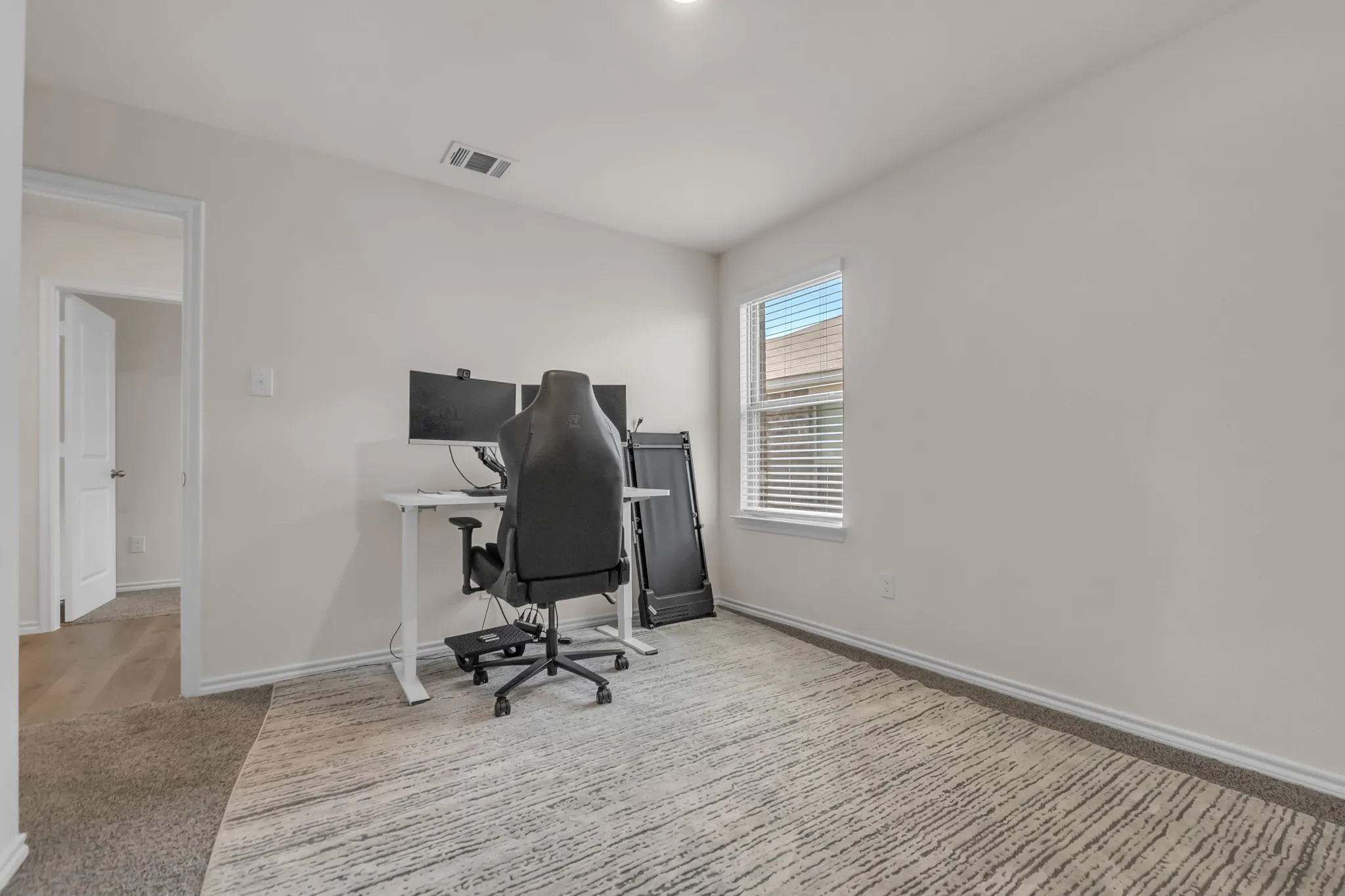 Single Family Residence For Sale in Kaufman County , 1134 Norias Drive, Forney, Texas 75126, 3 Bedroom, 2 Bathroom, 2 Garage spaces, 1,586 Sqft, built in 2022, mls#21392812, Real Estate Agent in Forney, Homes For Sale in Kaufman county, Homes For Sale in Forney, Realtor in Forney Texas, Real Estate Brokerage Independent Realty Texas, Luminita Cordes Realtor