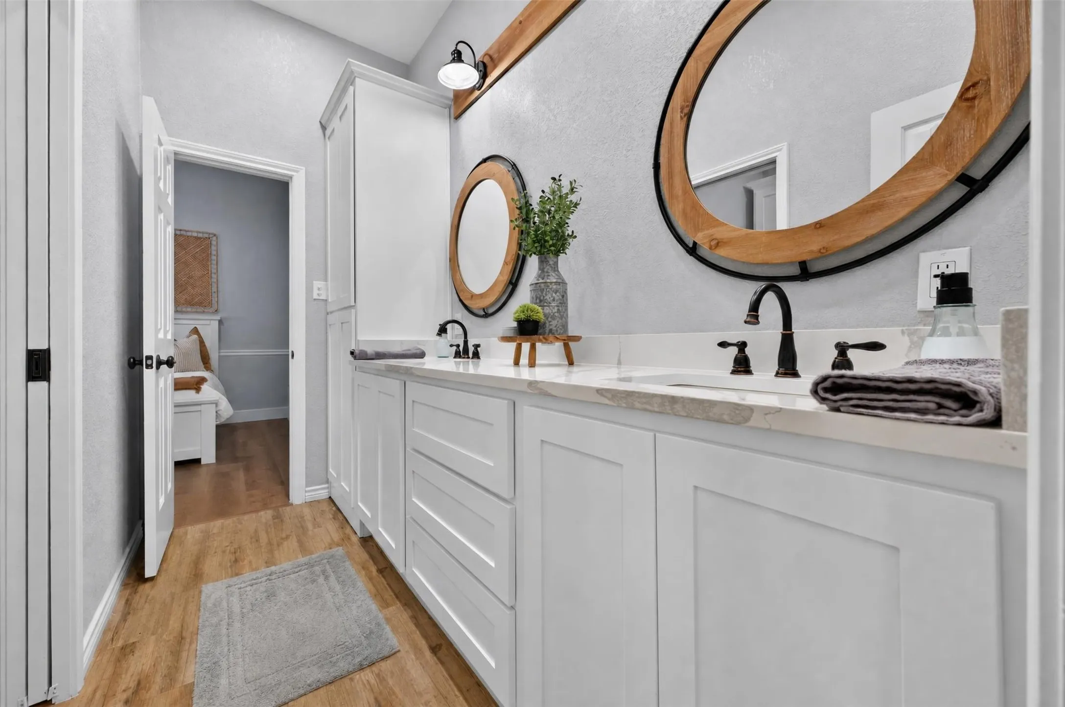 Dual Entry Bathroom