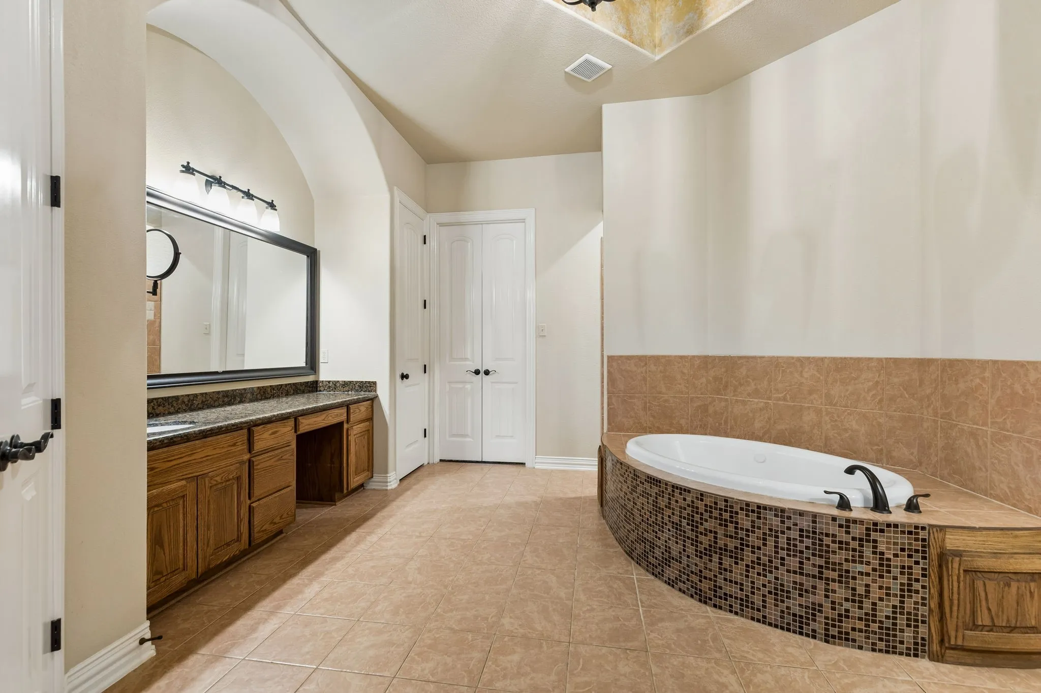 Primary Ensuite Bathroom