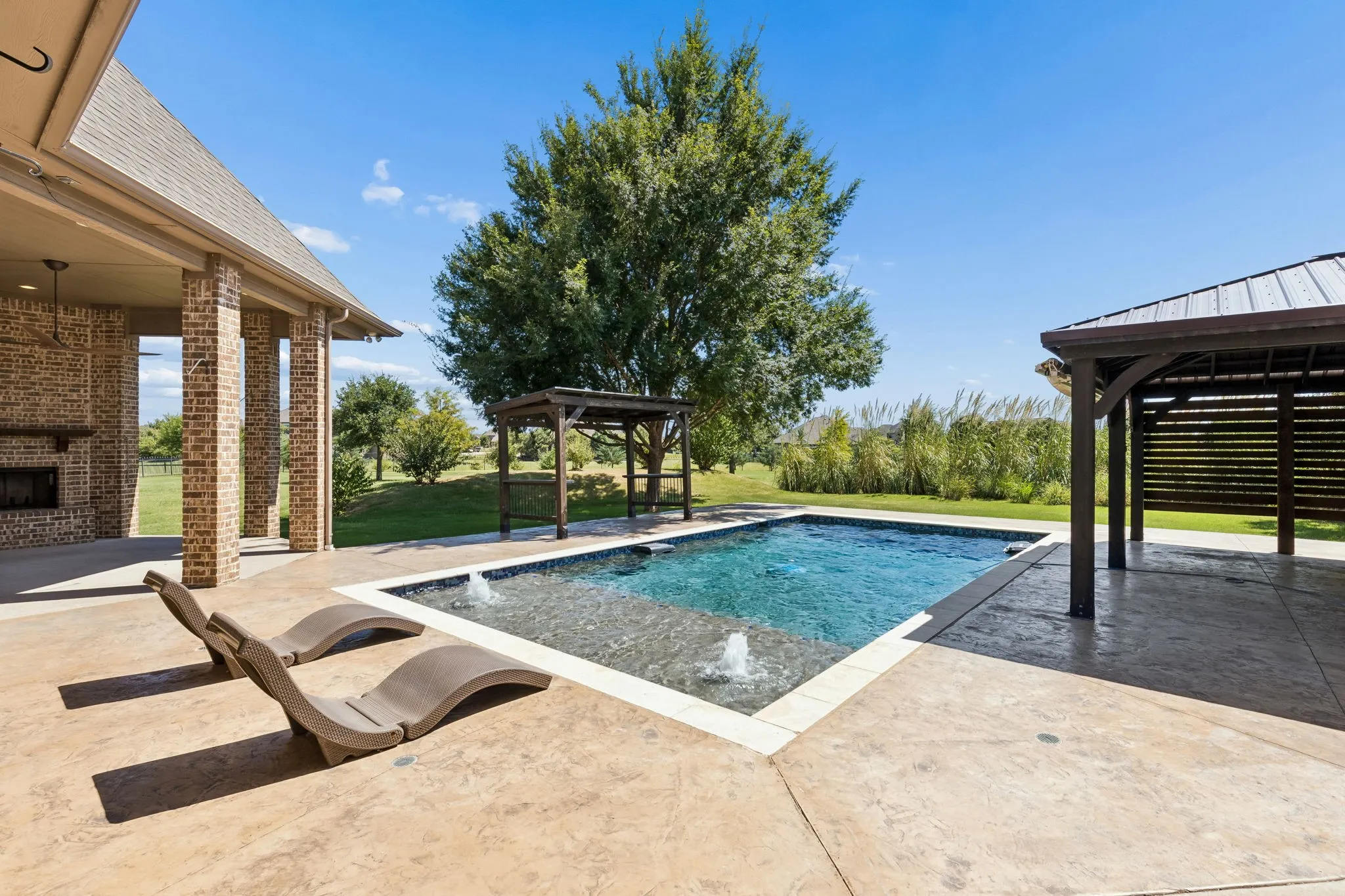 Single Family Residence For Sale in Collin County , 1929 Canyon Road, Celina, Texas 75009, 4 Bedroom, 4 Bathroom, 3 Garage spaces, 3,597 Sqft, built in 2011, mls#21391666, Real Estate Agent in Celina, Homes For Sale in Collin county, Homes For Sale in Celina, Realtor in Celina Texas, Real Estate Brokerage Independent Realty Texas, Luminita Cordes Realtor