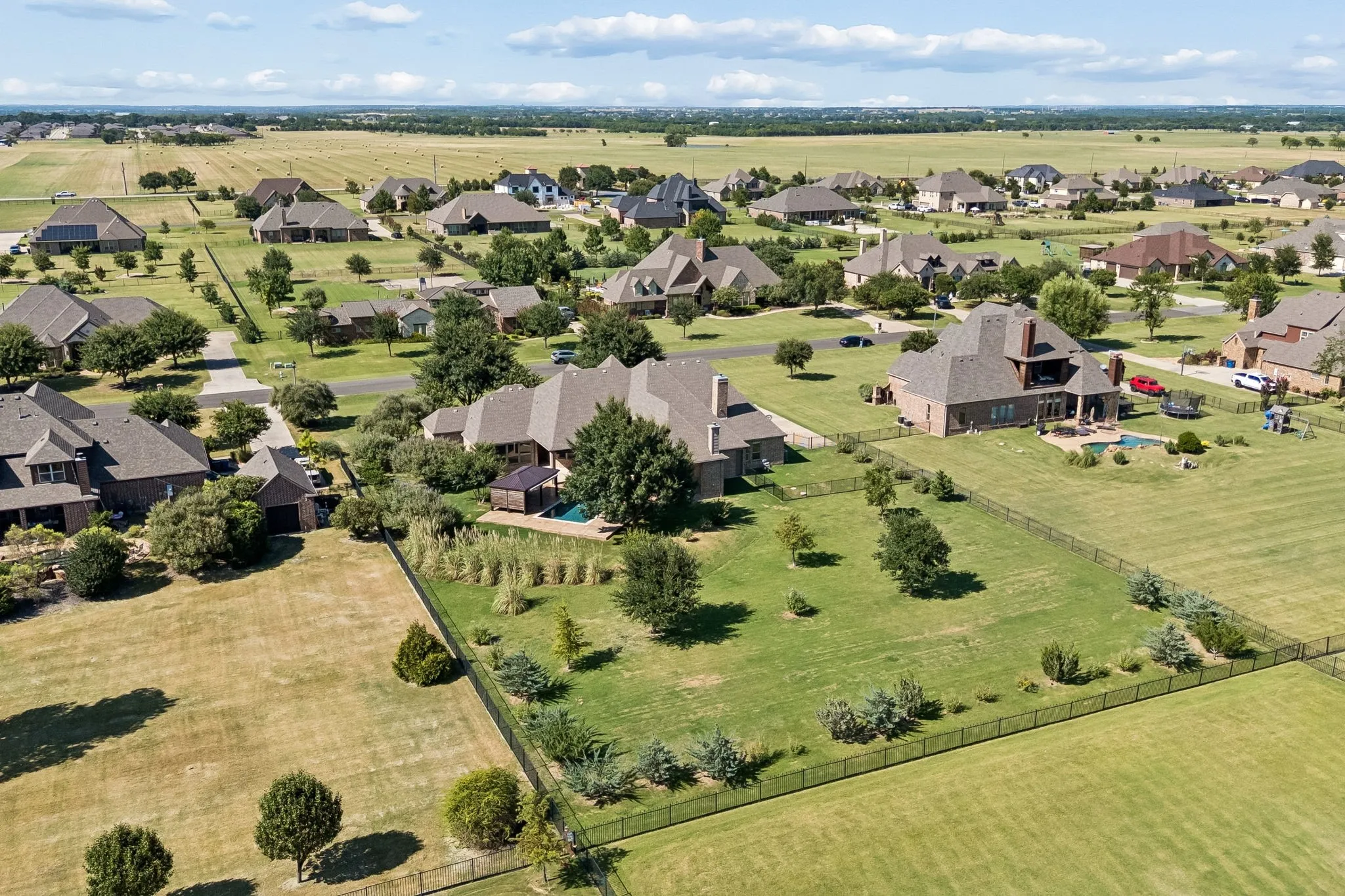 Single Family Residence For Sale in Collin County , 1929 Canyon Road, Celina, Texas 75009, 4 Bedroom, 4 Bathroom, 3 Garage spaces, 3,597 Sqft, built in 2011, mls#21391666, Real Estate Agent in Celina, Homes For Sale in Collin county, Homes For Sale in Celina, Realtor in Celina Texas, Real Estate Brokerage Independent Realty Texas, Luminita Cordes Realtor