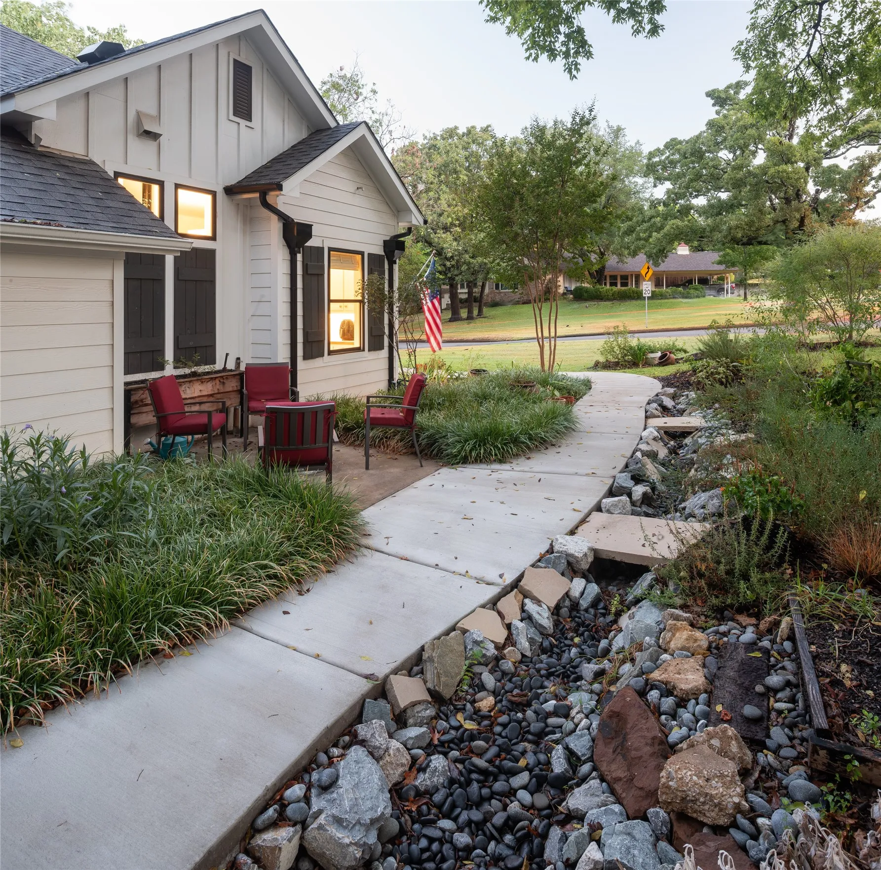 Single Family Residence For Sale in Grayson County , 1600 W Day Street, Denison, Texas 75020, 3 Bedroom, 2 Bathroom, 2 Garage spaces, 1,603 Sqft, built in 2019, mls#21391761, Real Estate Agent in Denison, Homes For Sale in Grayson county, Homes For Sale in Denison, Realtor in Denison Texas, Real Estate Brokerage Independent Realty Texas, Luminita Cordes Realtor