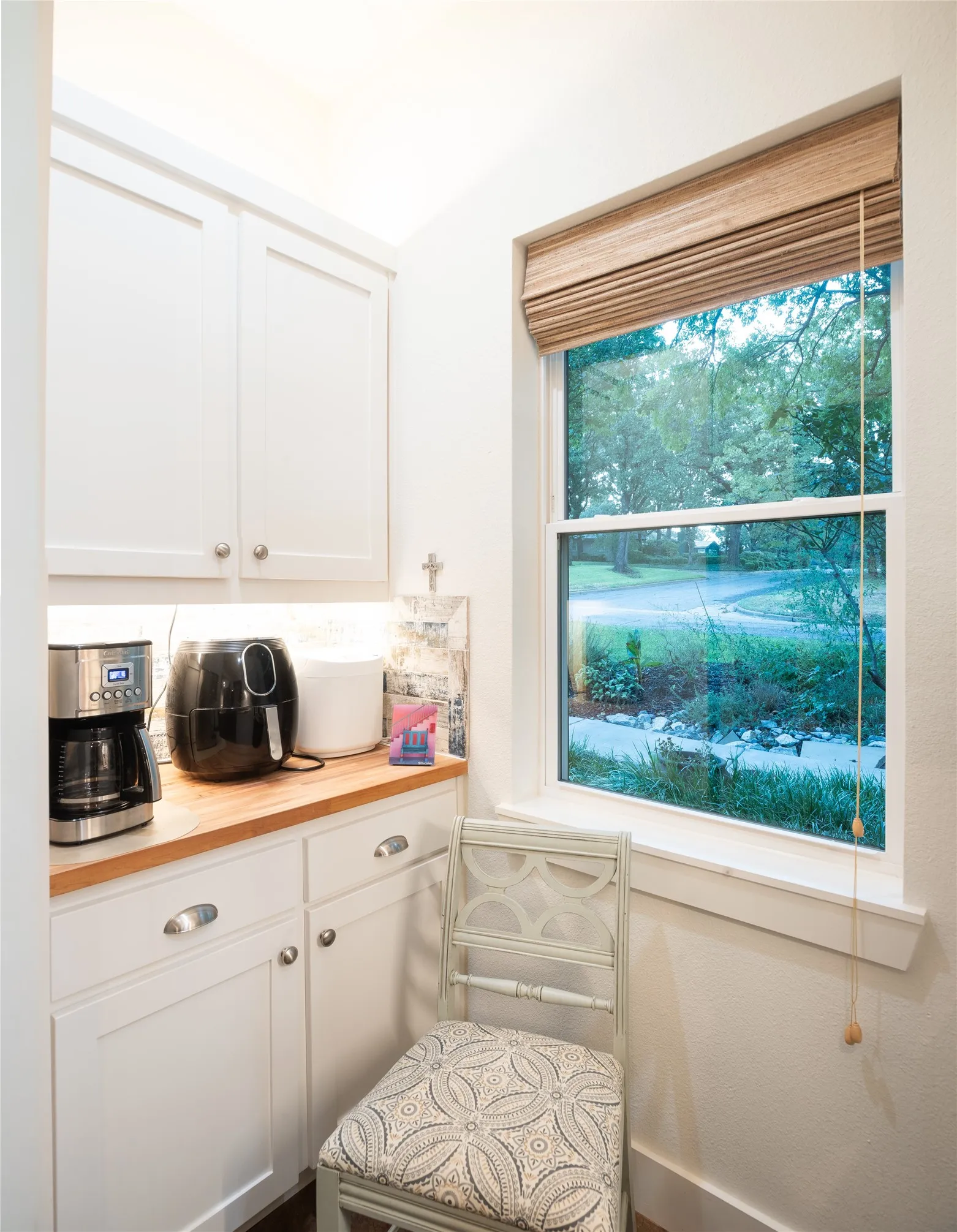 Single Family Residence For Sale in Grayson County , 1600 W Day Street, Denison, Texas 75020, 3 Bedroom, 2 Bathroom, 2 Garage spaces, 1,603 Sqft, built in 2019, mls#21391761, Real Estate Agent in Denison, Homes For Sale in Grayson county, Homes For Sale in Denison, Realtor in Denison Texas, Real Estate Brokerage Independent Realty Texas, Luminita Cordes Realtor